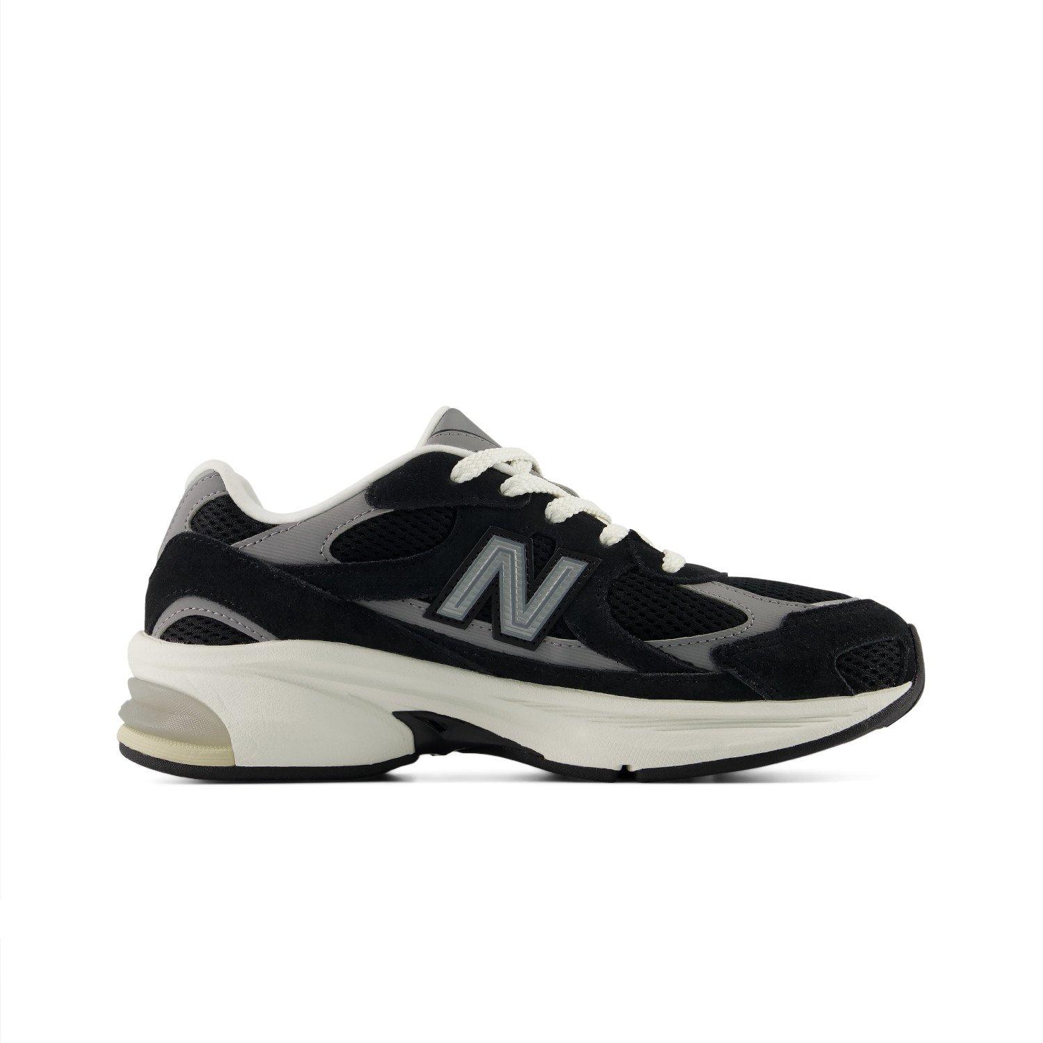 New Balance 2010 Grade School Boys' "Grey" Shoe