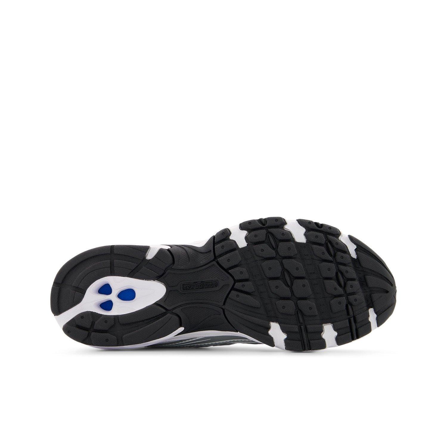 New Balance 740 Preschool Boys' "White/Black" Shoe