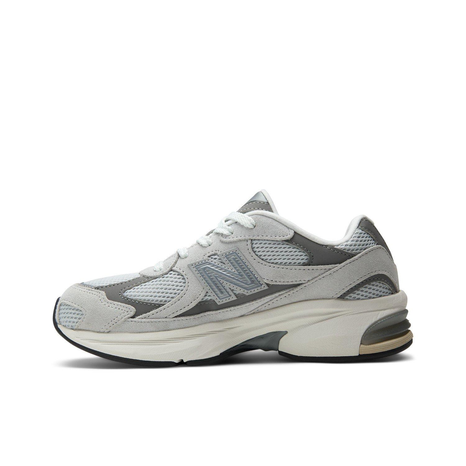 New Balance 2010 Grade School Boys' "Grey" Shoe