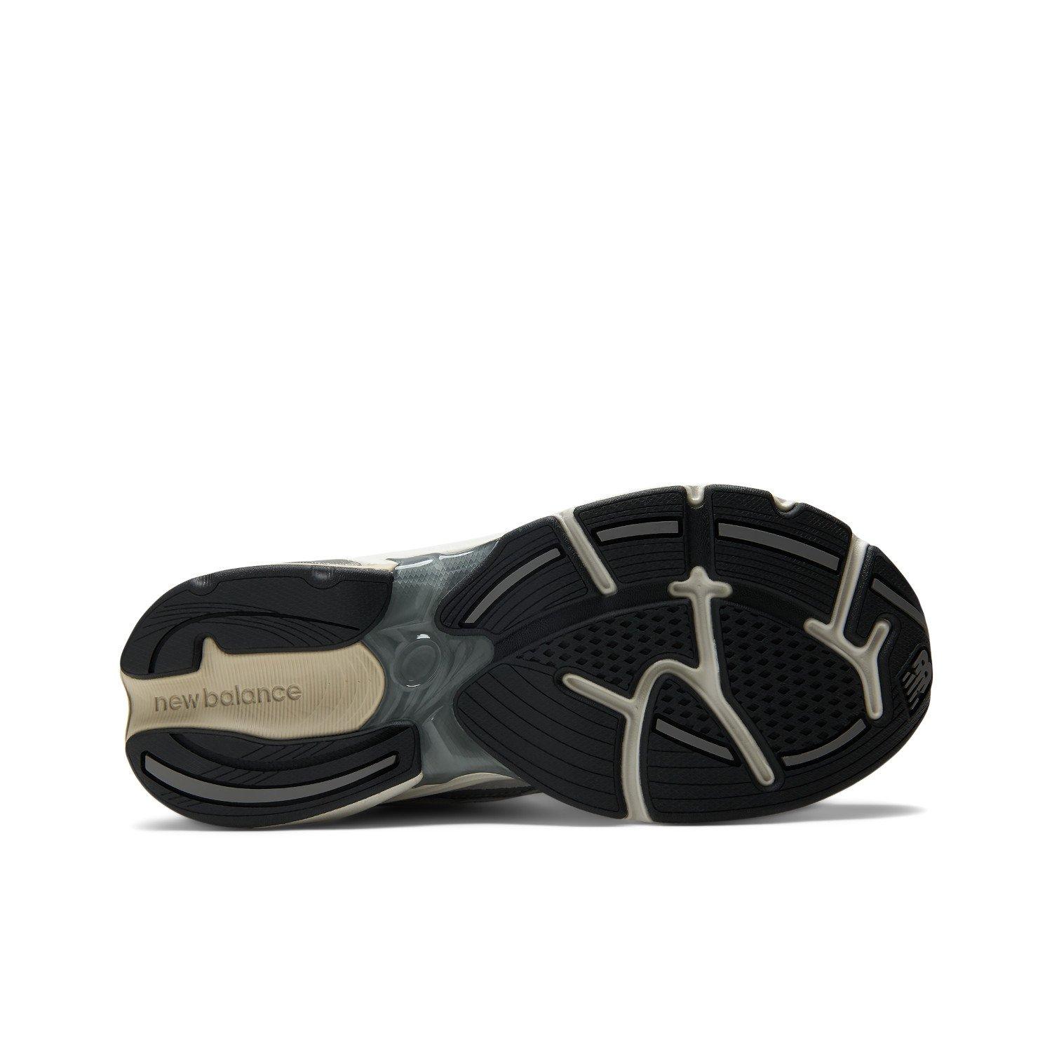 New Balance 2010 Grade School Boys' "Grey" Shoe