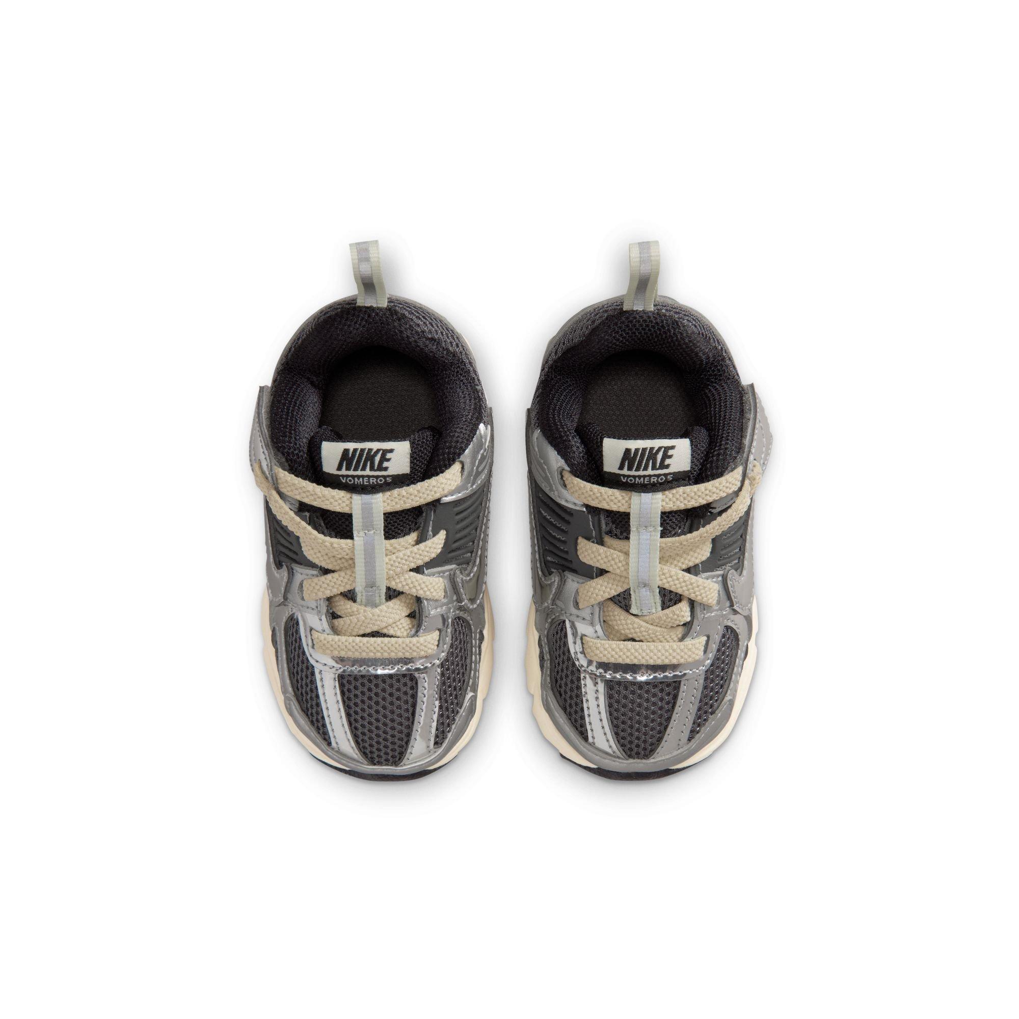 Nike Vomero 5 "Iron Grey/Chrome/Metallic Silver" Toddler Boys' Shoe - GREY/SILVER Thumbnail View 6