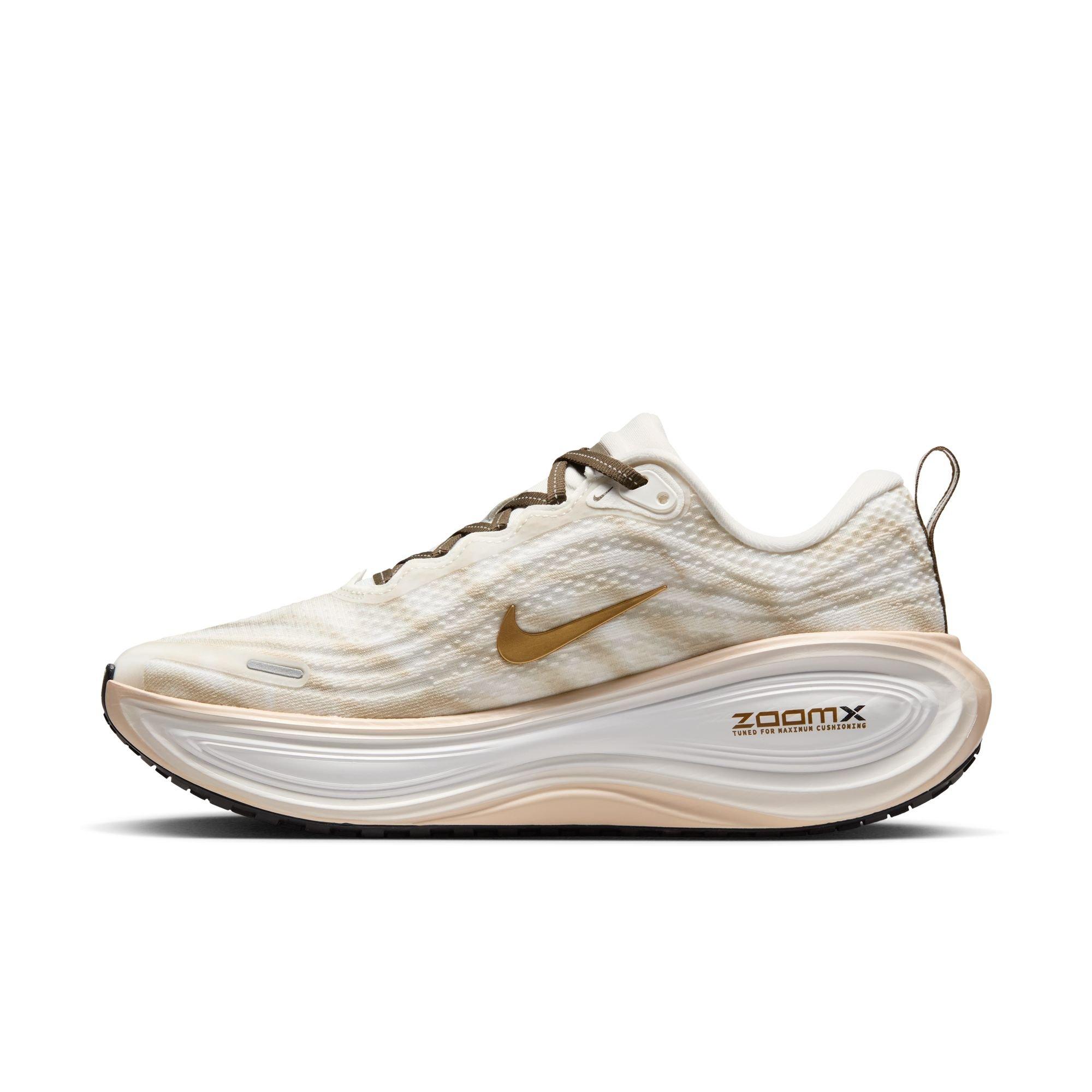 Nike Vomero Plus "Summit White/Metallic Gold/Dark Hazel" Women's Road Running Shoe - MULTI-COLOR Thumbnail View 4