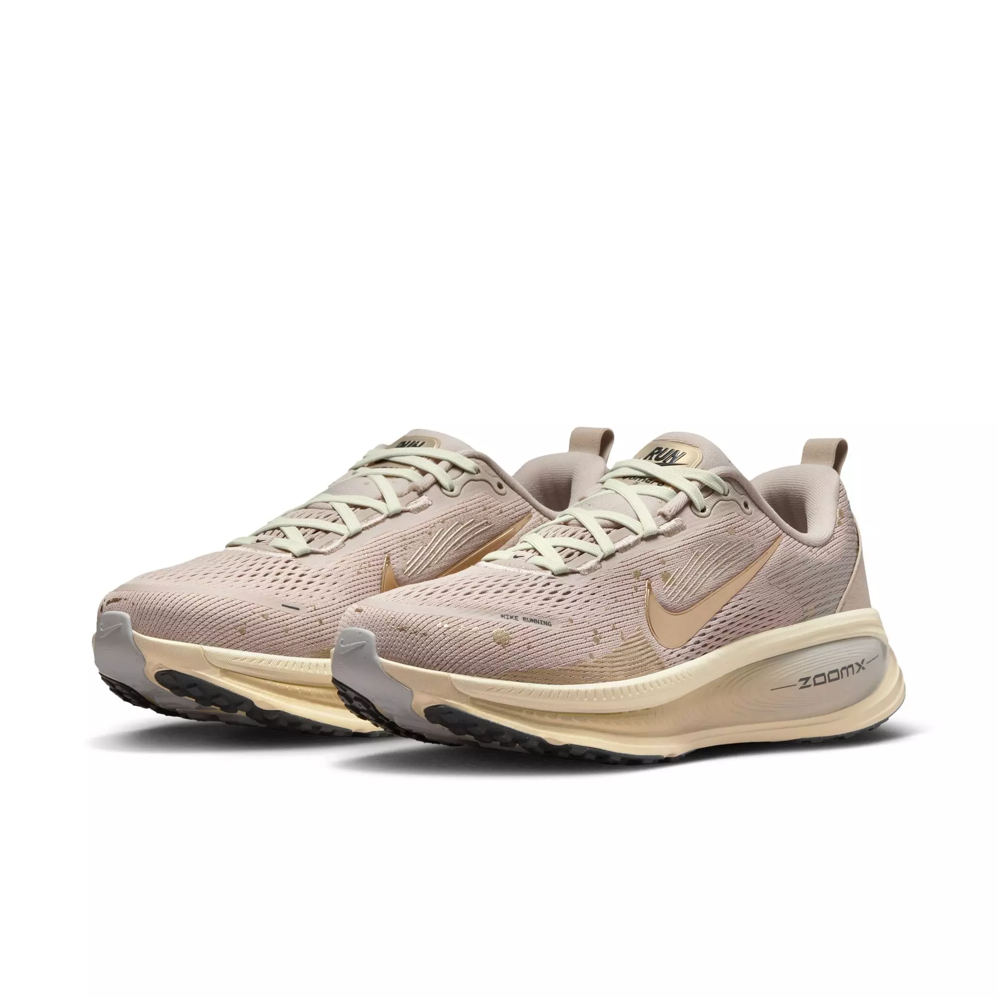 Nike Vomero 18 SE "Cream II/Mtlc Gold Grain/Coconut Milk" Women's Road Running Shoe - CREAM