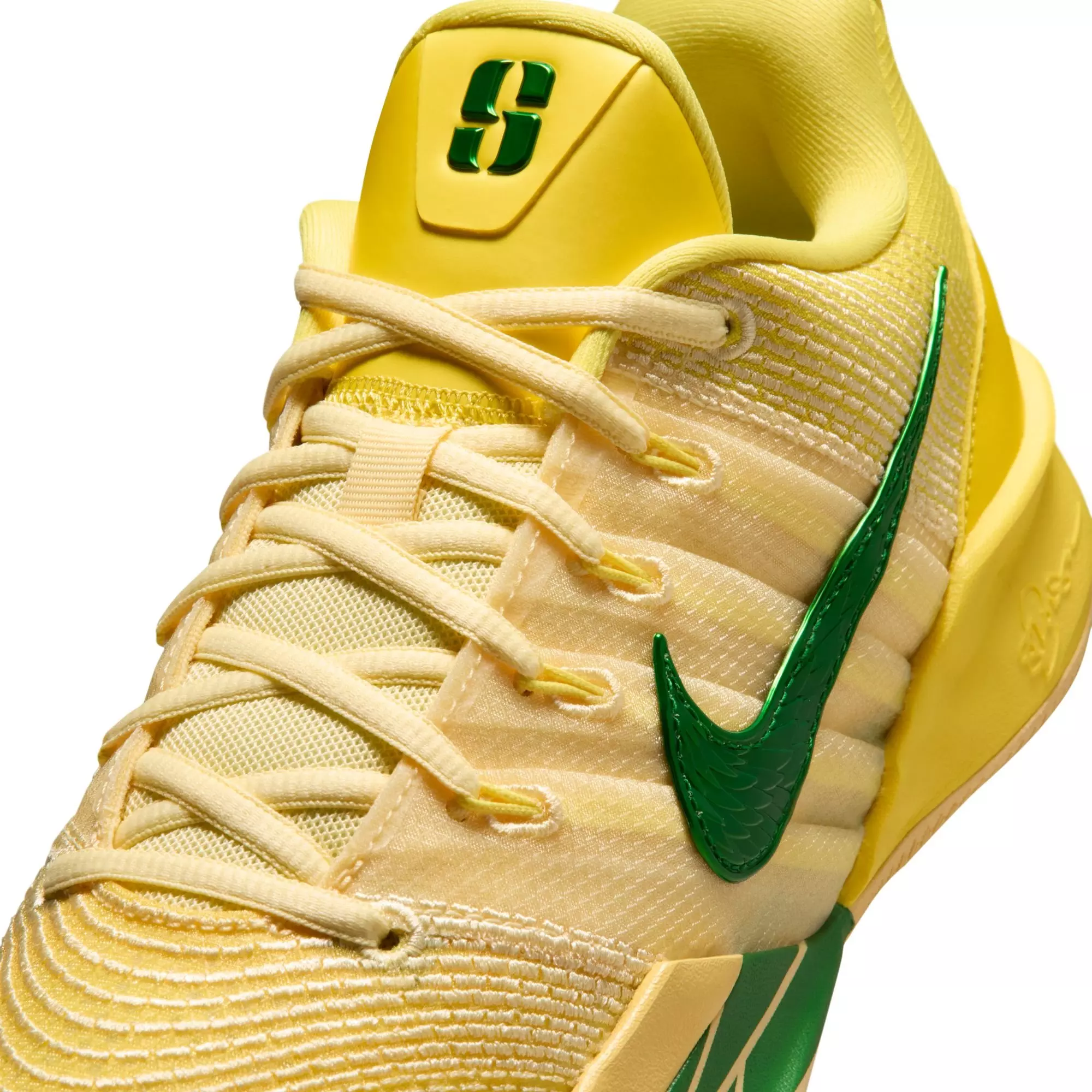 Nike Sabrina 3 "Oregon" Basketball Shoe - YELLOW STRIKE/APPLE GREEN