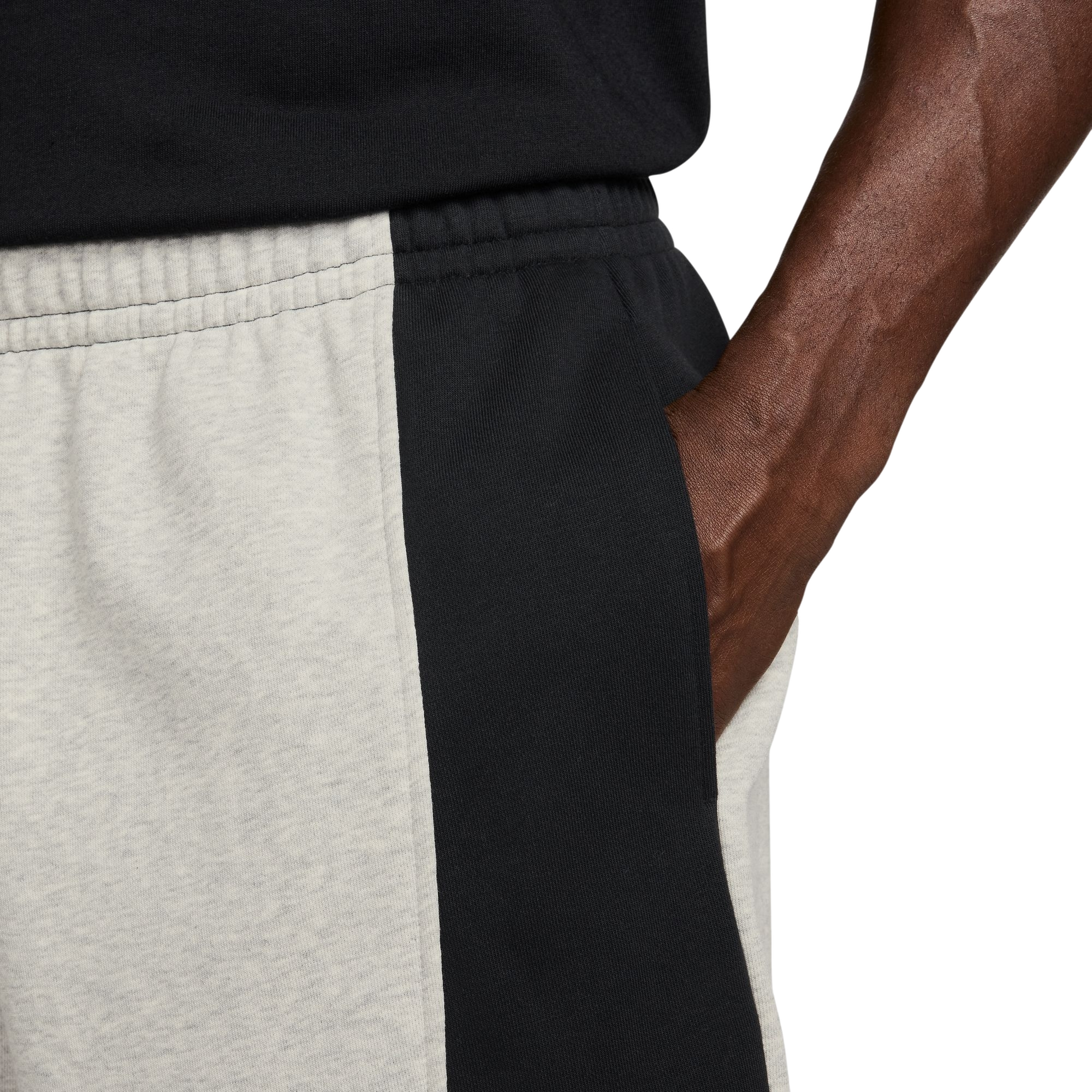 Jordan Men's Brooklyn Fleece Oversized Shorts - GREY/BLACK Thumbnail View 4