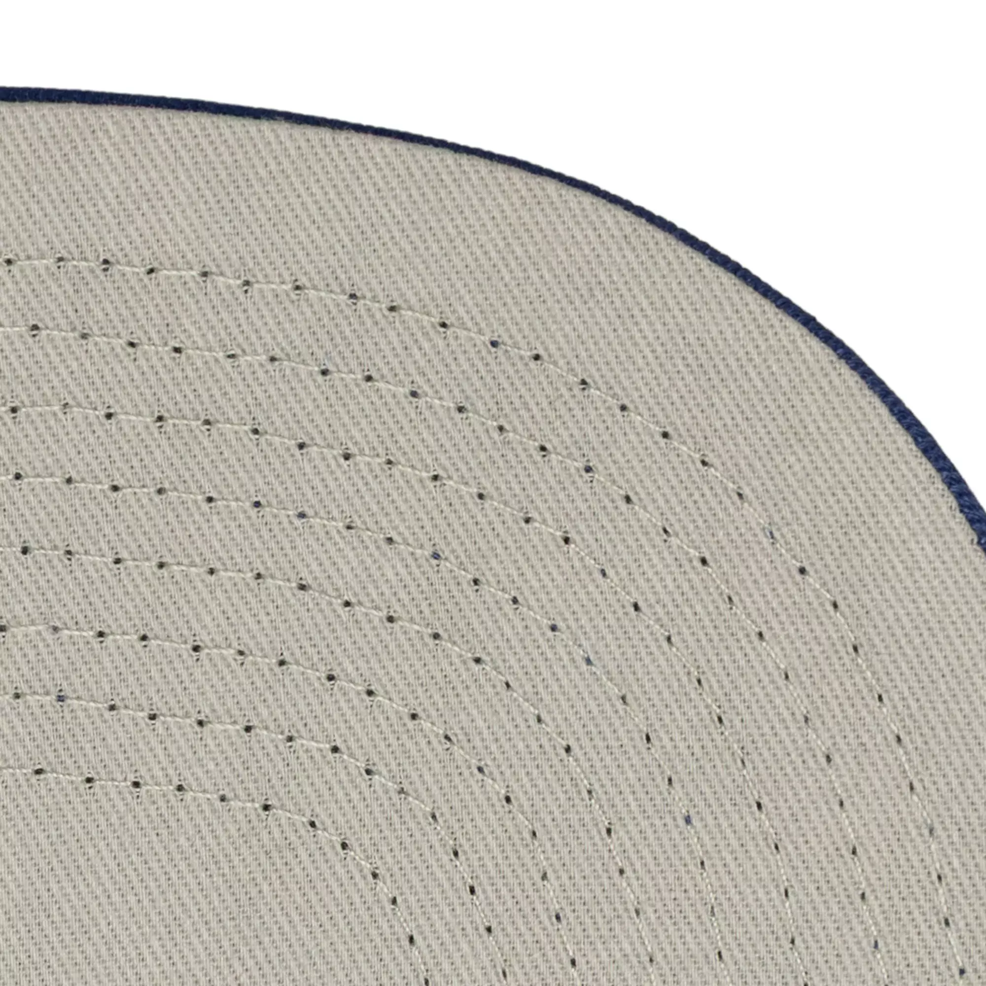 Mitchell &amp; Ness Atlanta Braves Cityscape Snapback Hat-Cream - CREAM