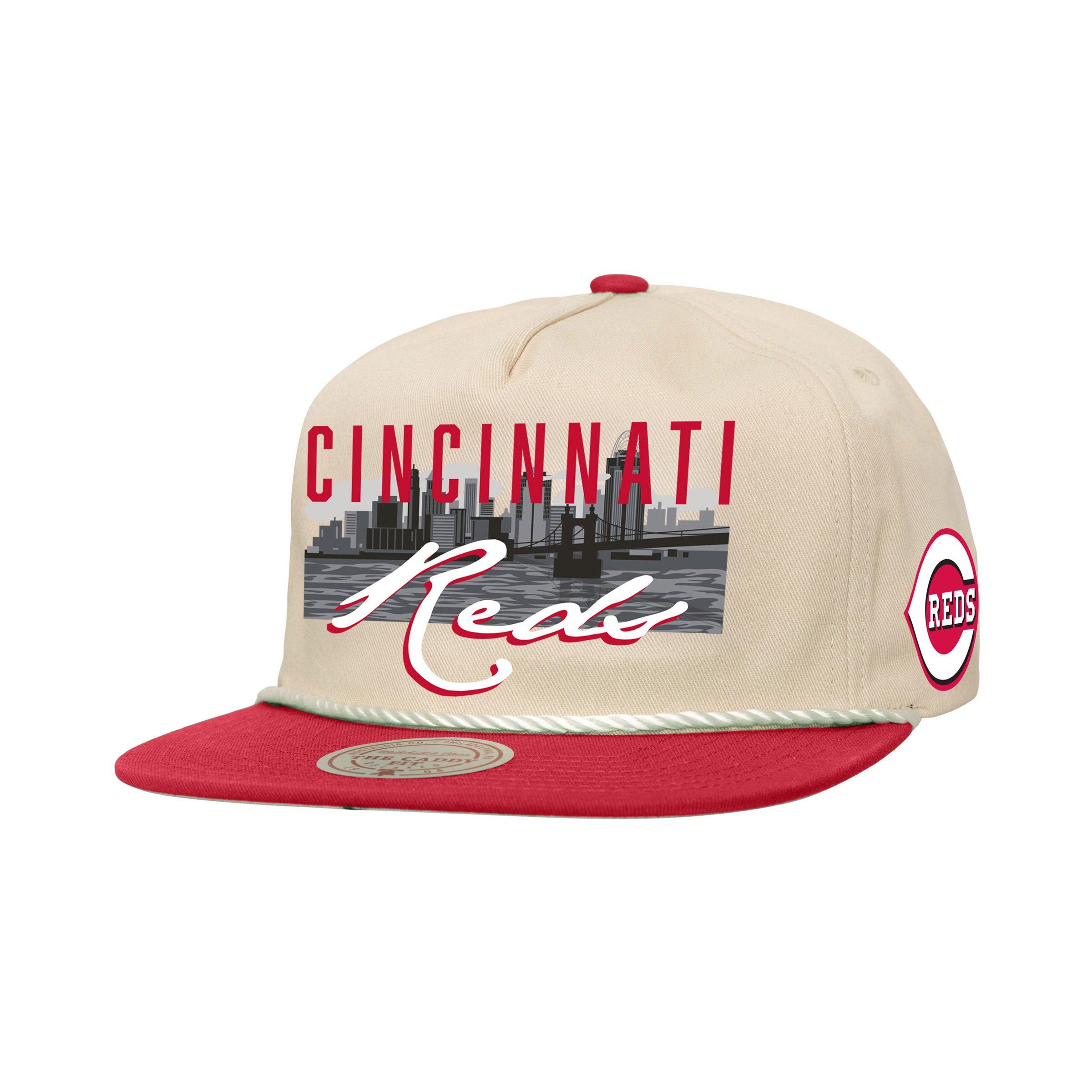 Mitchell & Ness Cincinnati Reds Cityscape Cream Snapback Hat