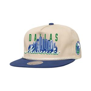 Mitchell & Ness Dallas Mavericks Cityscape Snapback Hat-Cream