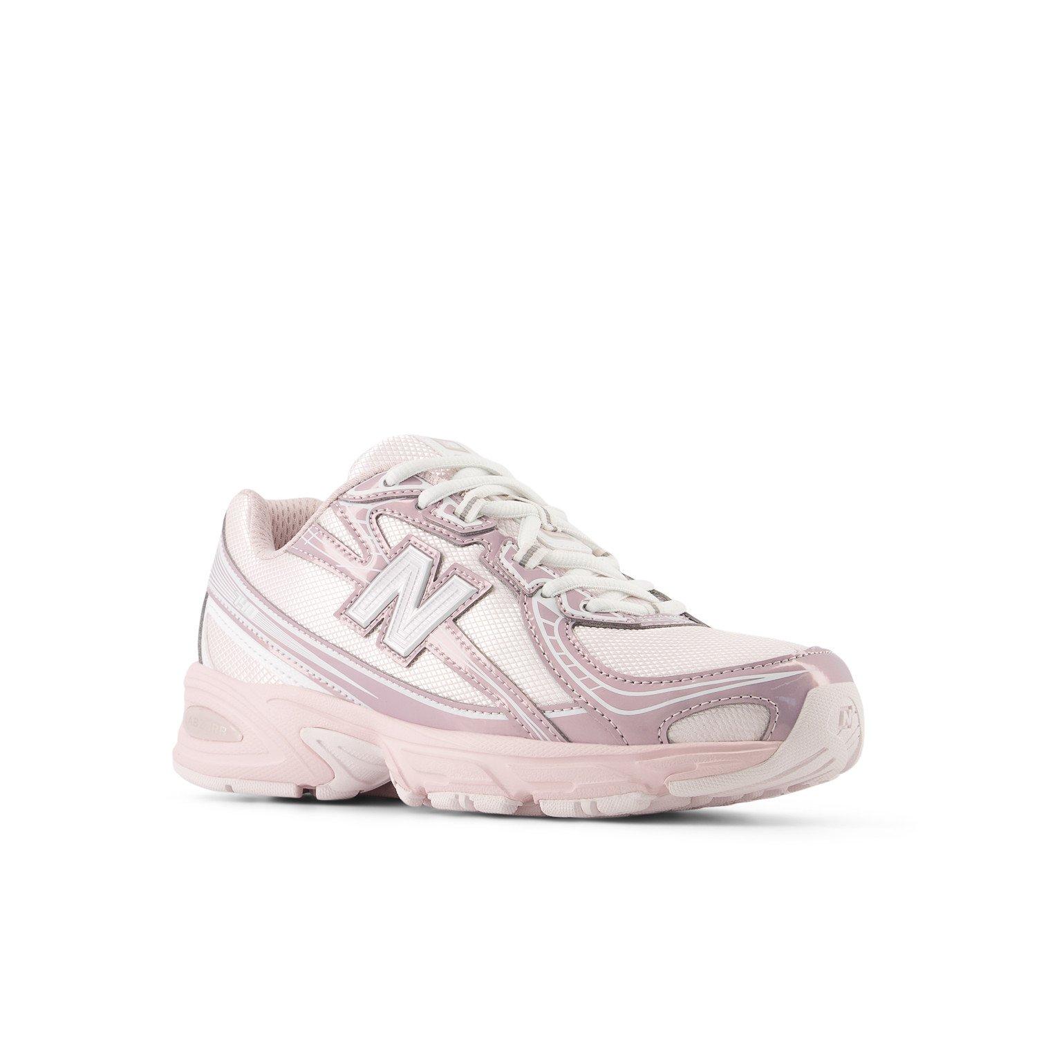 New Balance 740 Grade School Girls' "Pink" Shoe