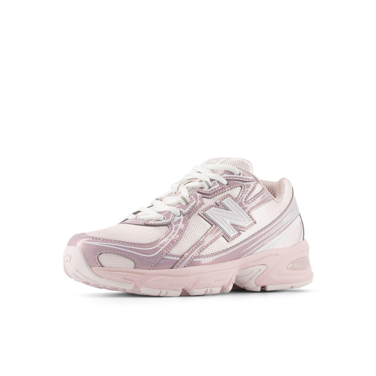 New Balance 740 Grade School Girls' "Pink" Shoe