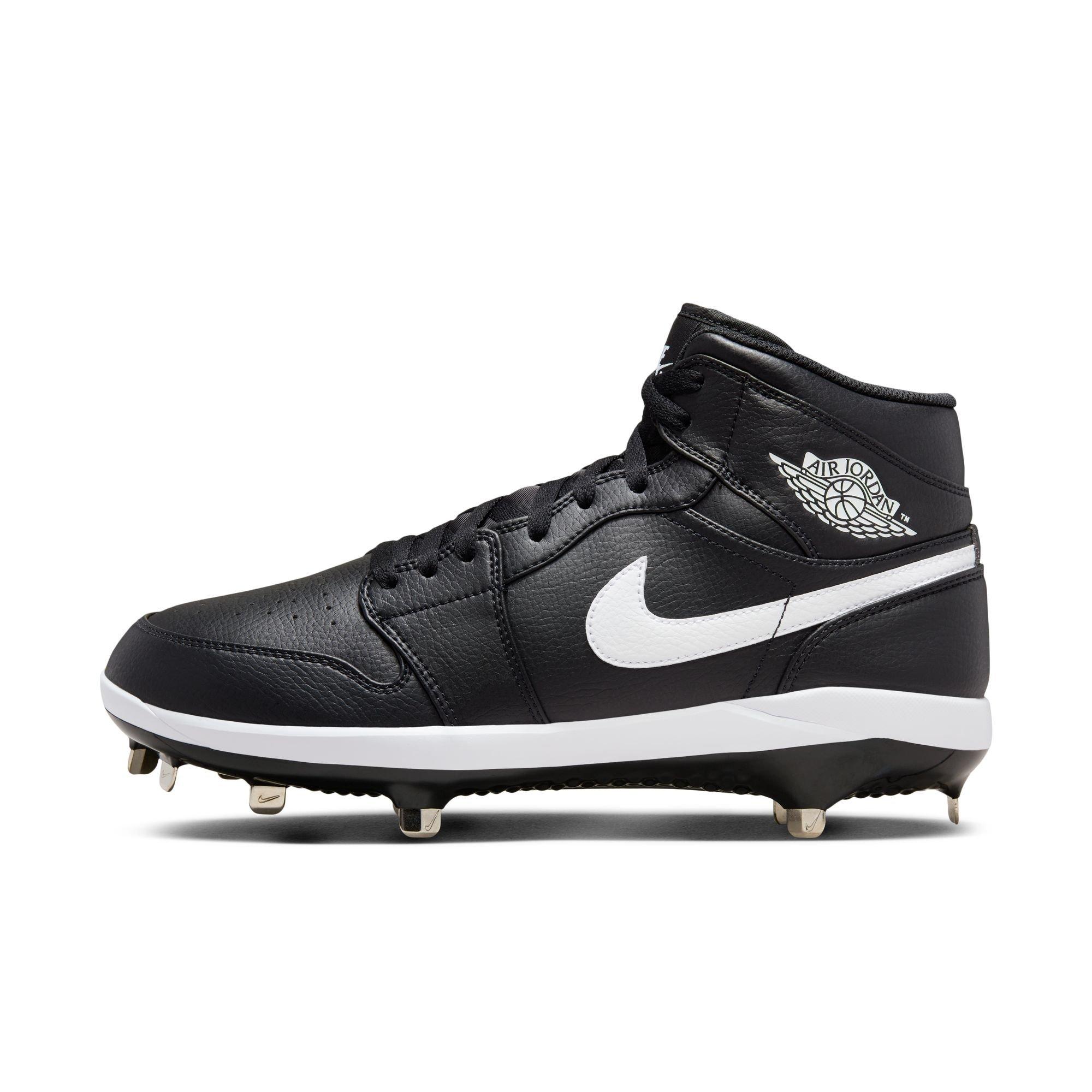 Jordan 1 Retro "Black/White" Men's Baseball Cleat - BLACK/WHITE Thumbnail View 3