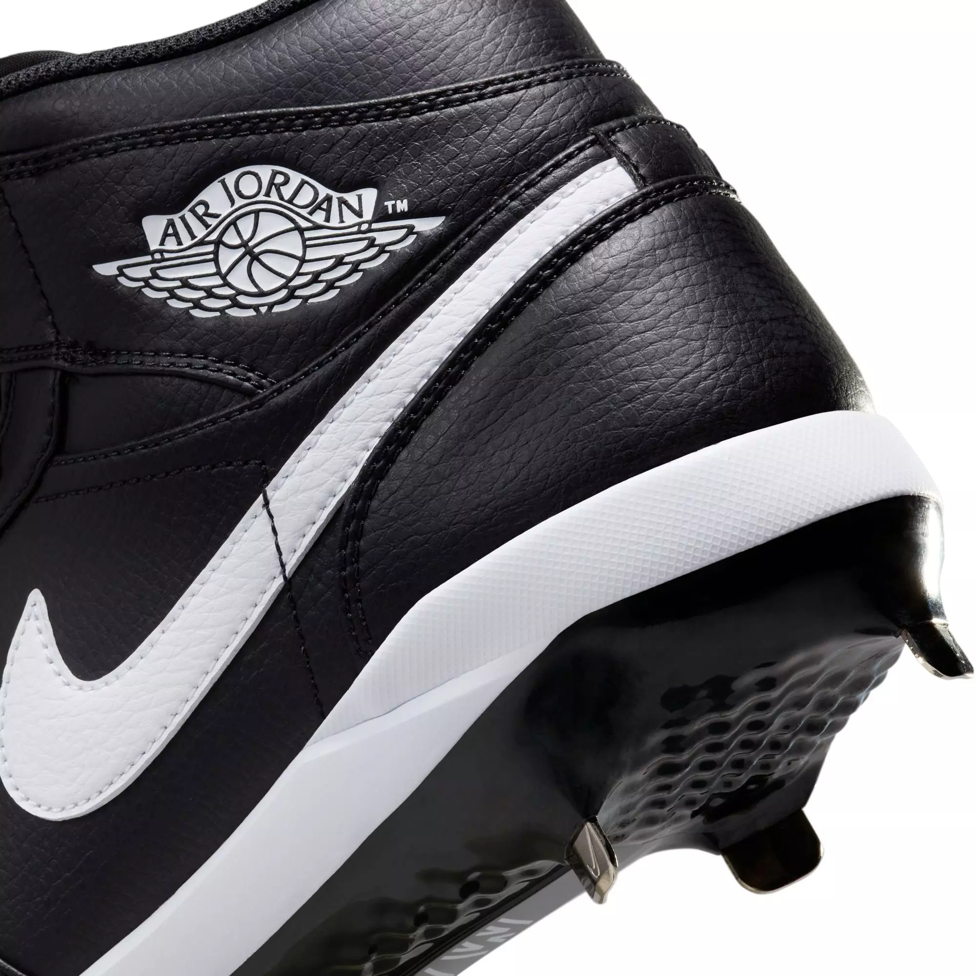 Jordan 1 Retro "Black/White" Men's Baseball Cleat - BLACK/WHITE