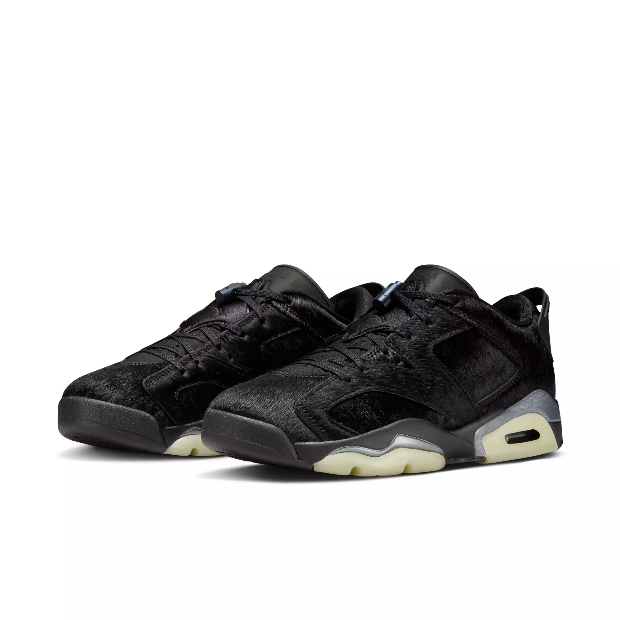Jordan 6 Retro Low "Blackout" Women's Shoe - BLACK