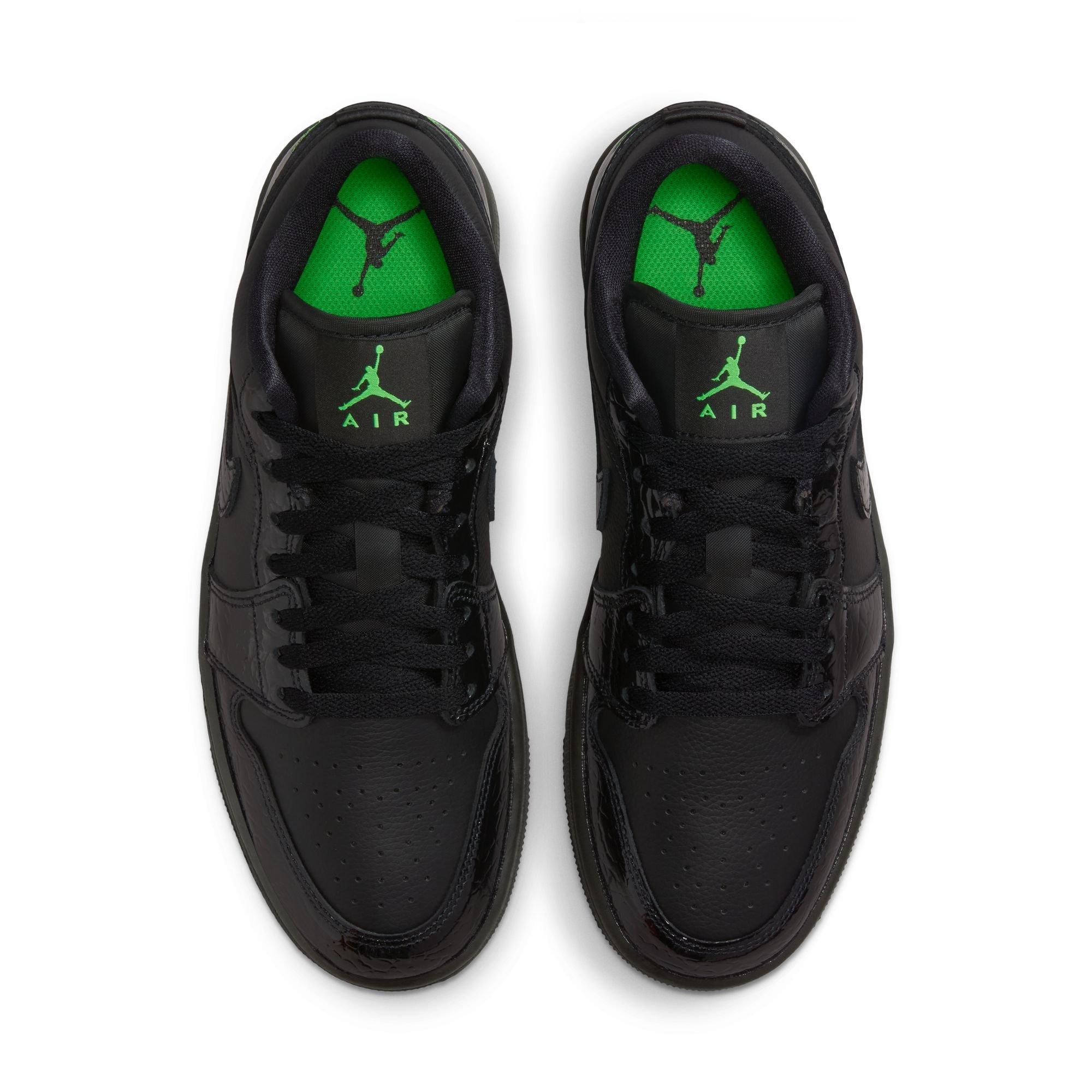 Jordan 1 Low SE "Black/Scream Green" Women's Shoe - BLACK/GREEN Thumbnail View 6