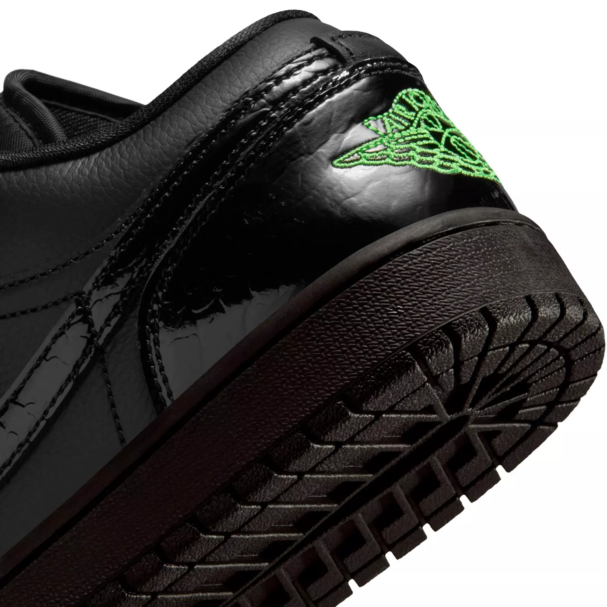 Jordan 1 Low SE "Black/Scream Green" Women's Shoe - BLACK/GREEN