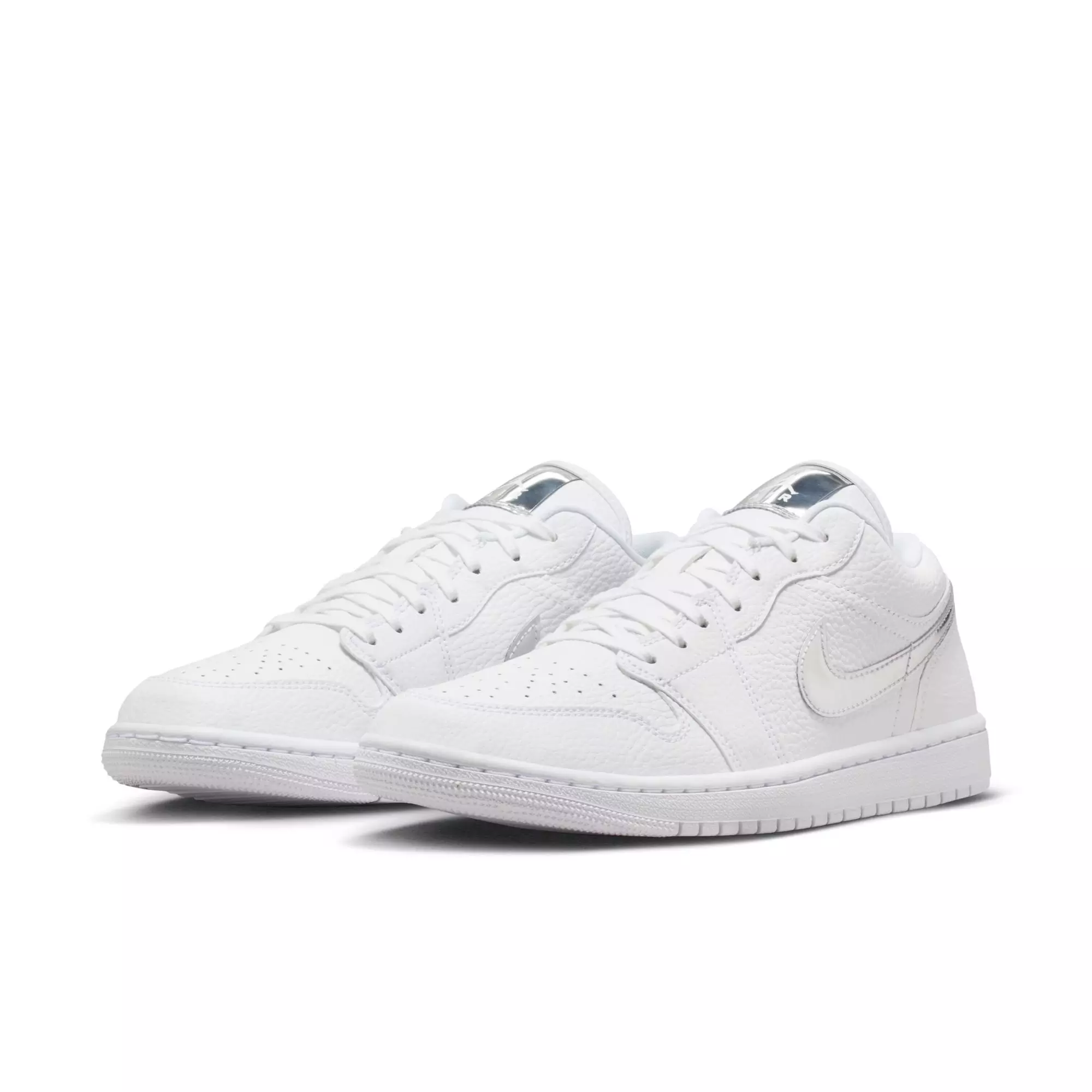 Jordan 1 Low SE "White/Metallic Silver" Women's Shoe - WHITE/SILVER