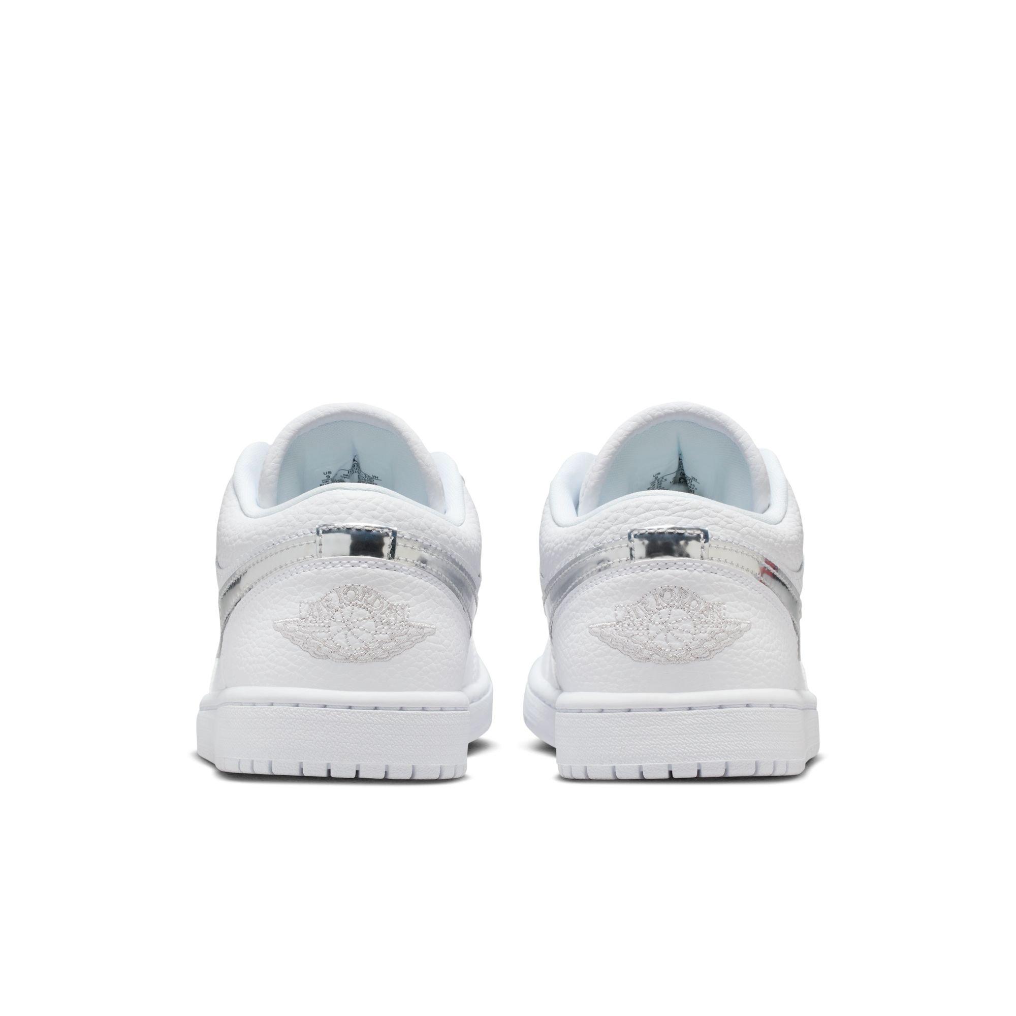 Jordan 1 Low SE "White/Metallic Silver" Women's Shoe - WHITE/SILVER Thumbnail View 7