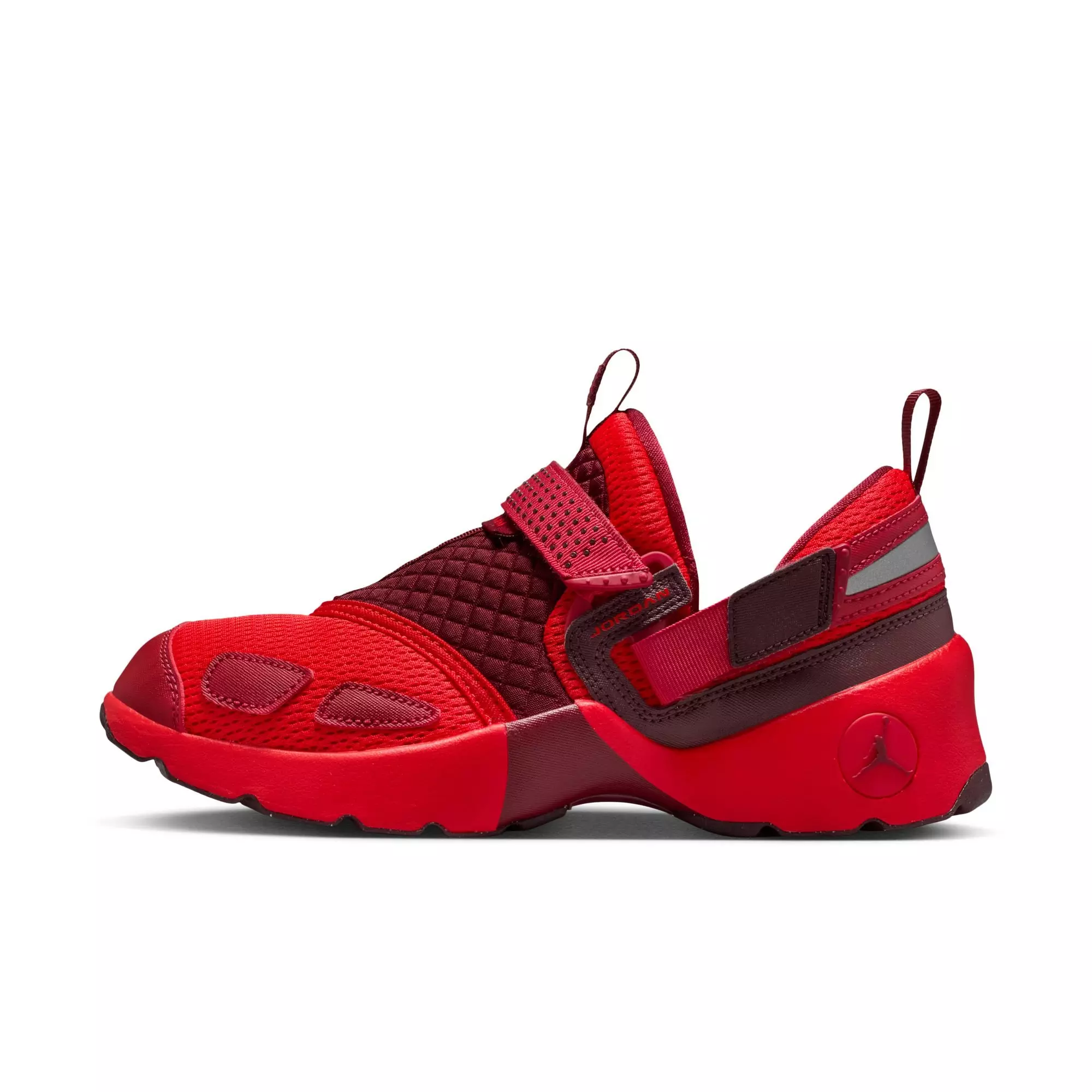 Jordan Trunner LX "Chile Red/Team Red/Reflective Silver" Women's Shoe - CRIMSON