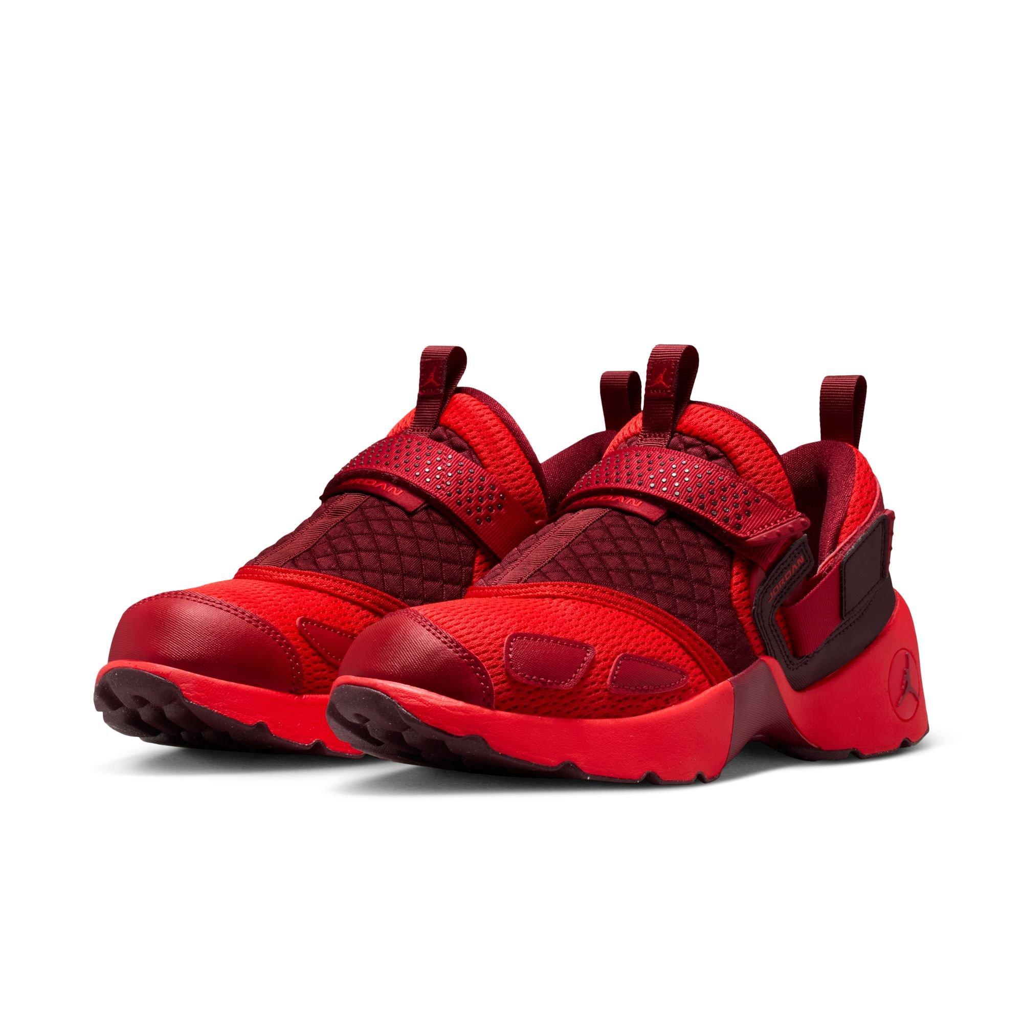 Jordan Trunner LX "Chile Red/Team Red/Reflective Silver" Women's Shoe - CRIMSON Thumbnail View 5