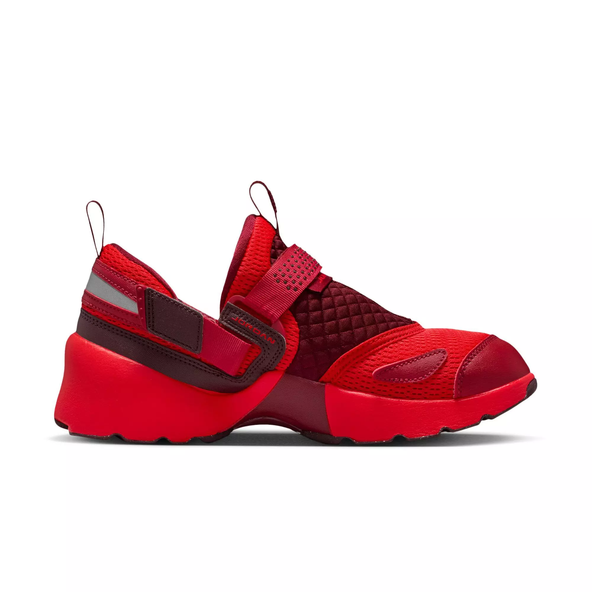 Jordan Trunner LX "Chile Red/Team Red/Reflective Silver" Women's Shoe - CRIMSON