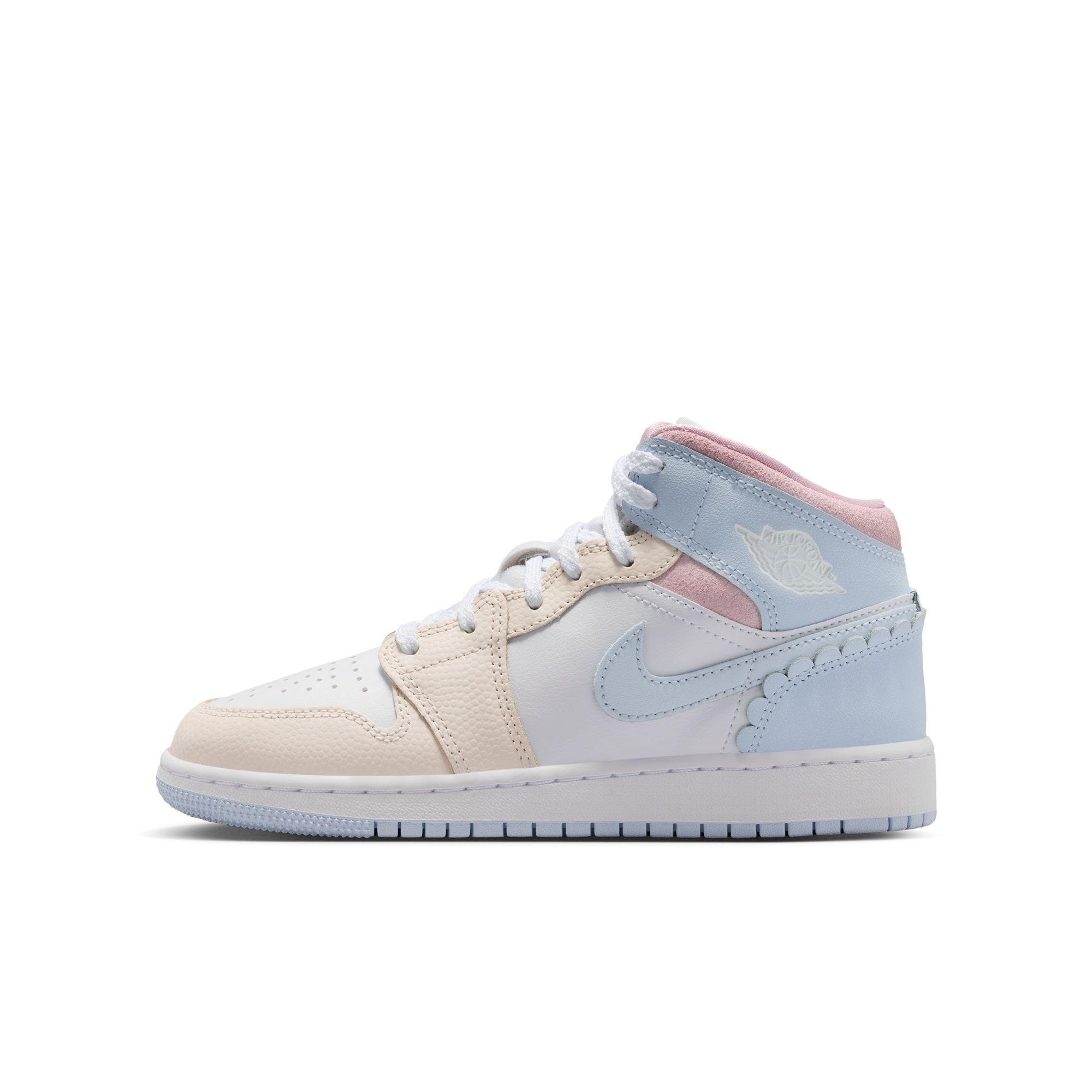 Jordan 1 Mid SE "Half Blue/Ivory/White" Grade School Girls' Shoe - BLUE/PINK Thumbnail View 3