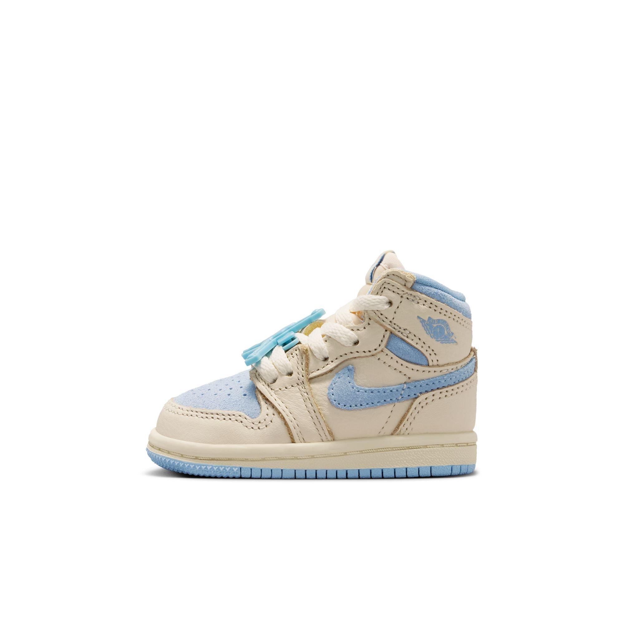 Jordan 1 Retro High OG &ldquo;Psychic Blue&rdquo; Toddler Girls' Shoe - PALE IVORY/PSYCHIC BLUE/COCONUT MILK Thumbnail View 8