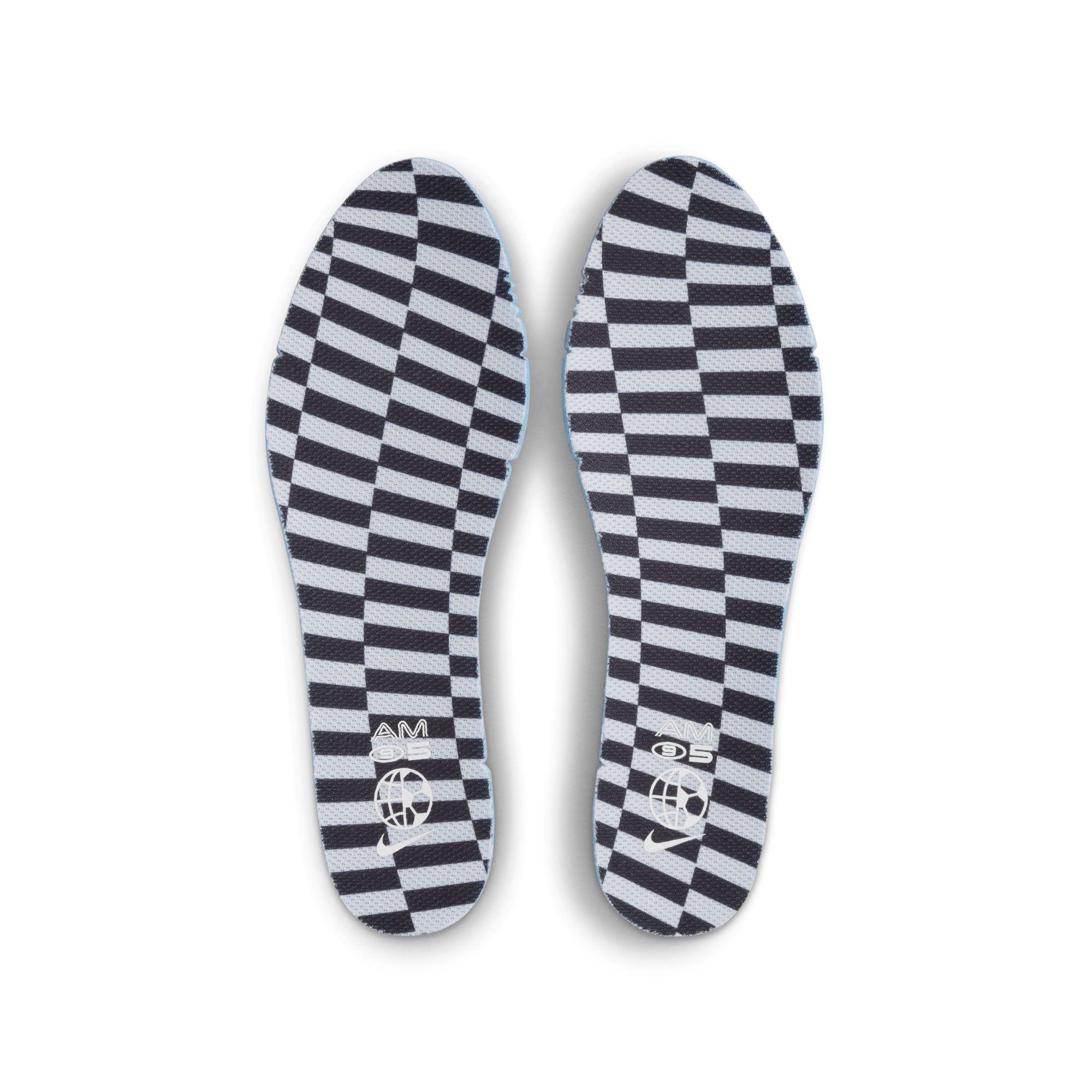 Nike Air Max 95 SE LTR Grade School Boys' "Metallic Silver/Black" Shoe