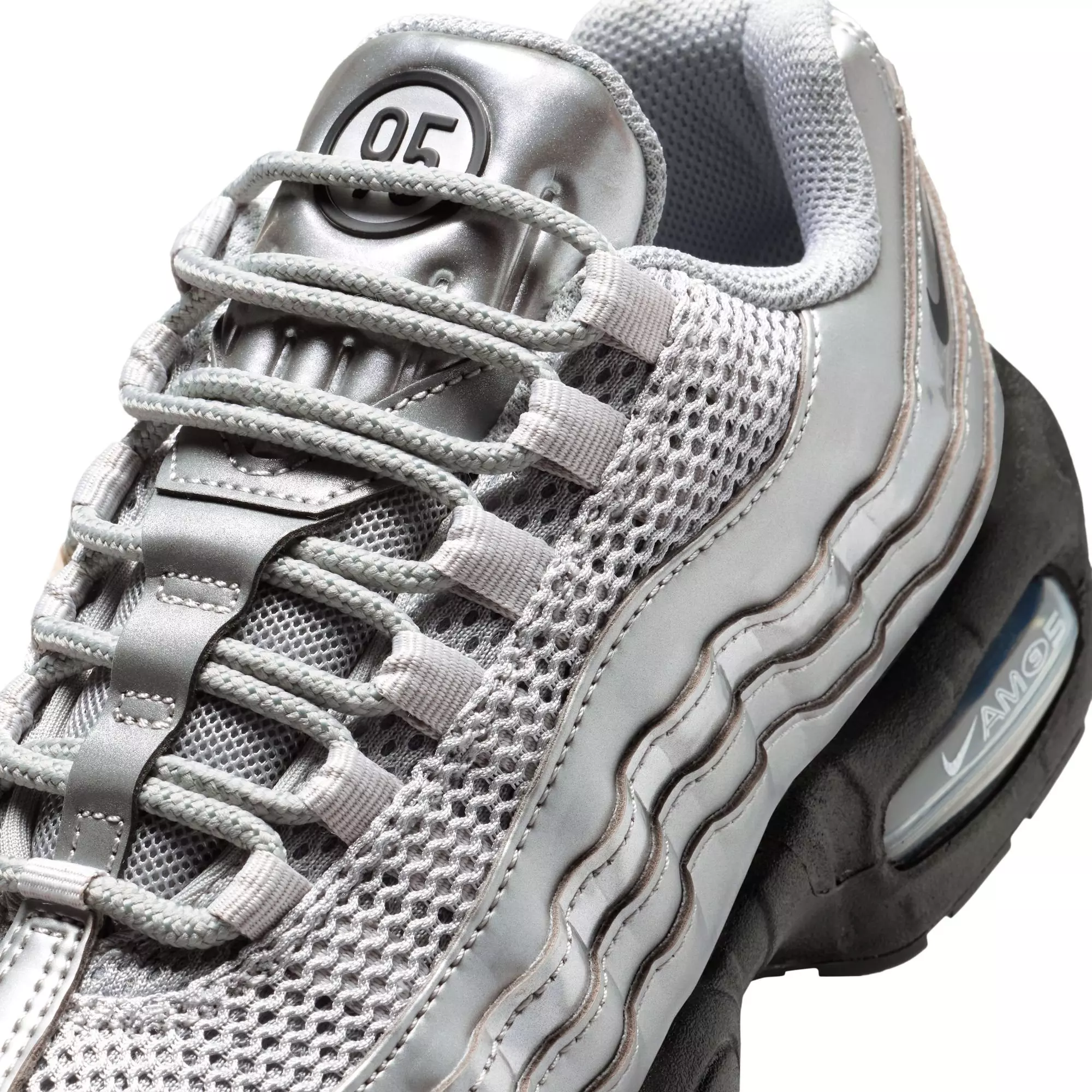 Nike Air Max 95 SE LTR "Metallic Silver/Black" Grade School Boys' Shoe - SILVER/BLACK