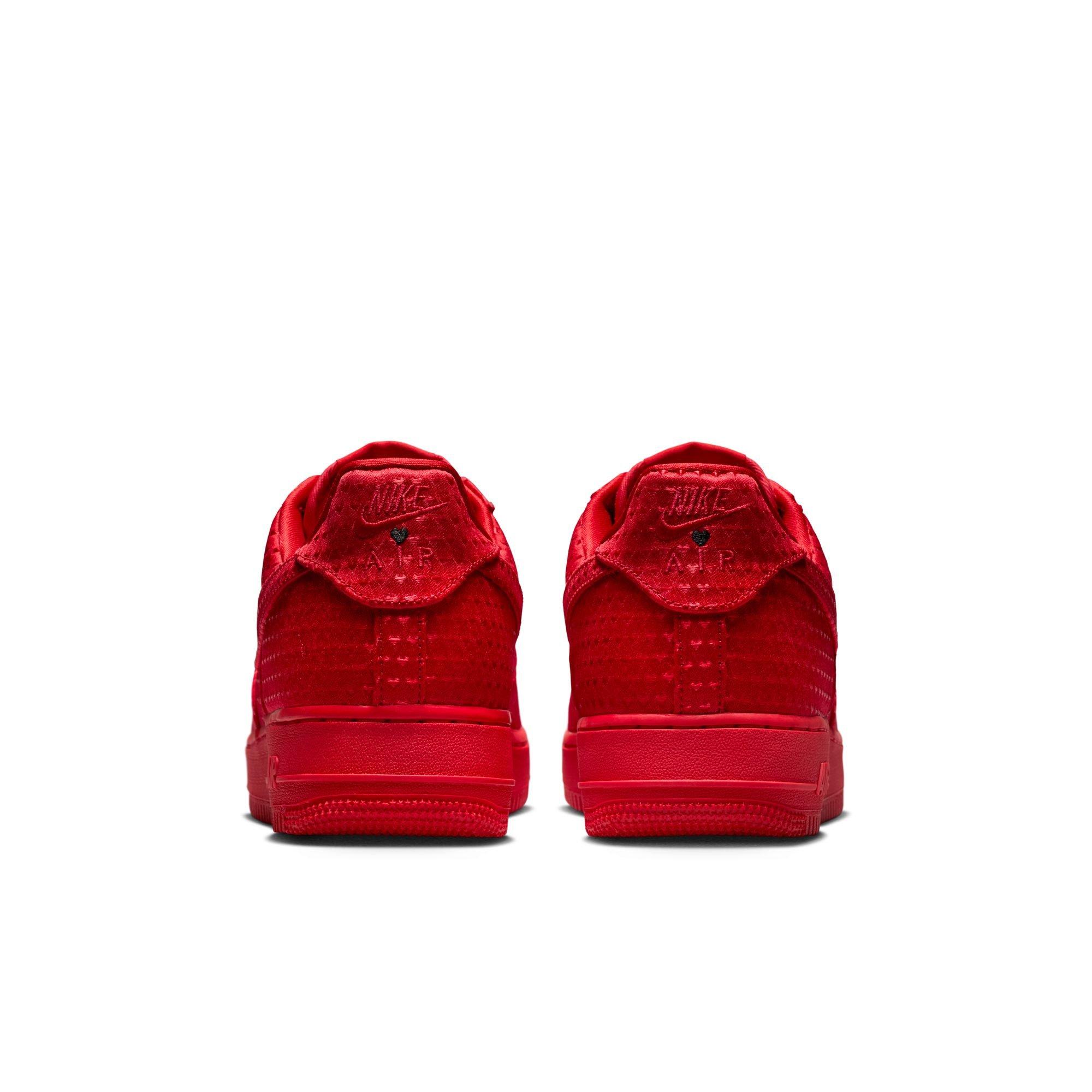 Nike Air Force 1 "Valentine&rsquo;s Day" Men's Shoe - UNIVERSITY RED/BLACK Thumbnail View 11
