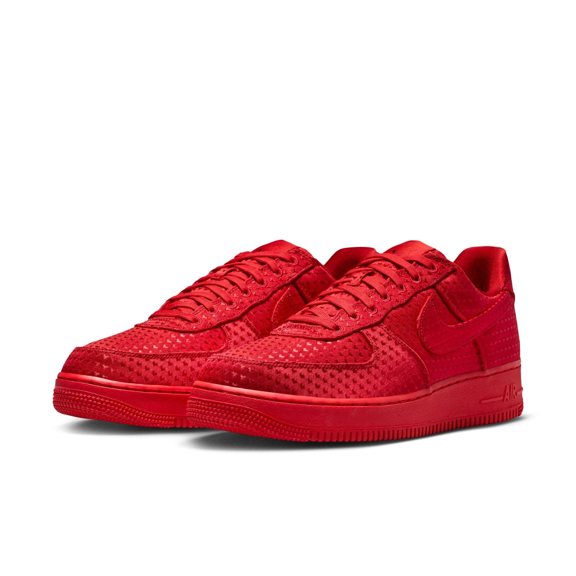 Nike Air Force 1 "Valentine&rsquo;s Day" Men's Shoe - UNIVERSITY RED/BLACK Thumbnail View 3
