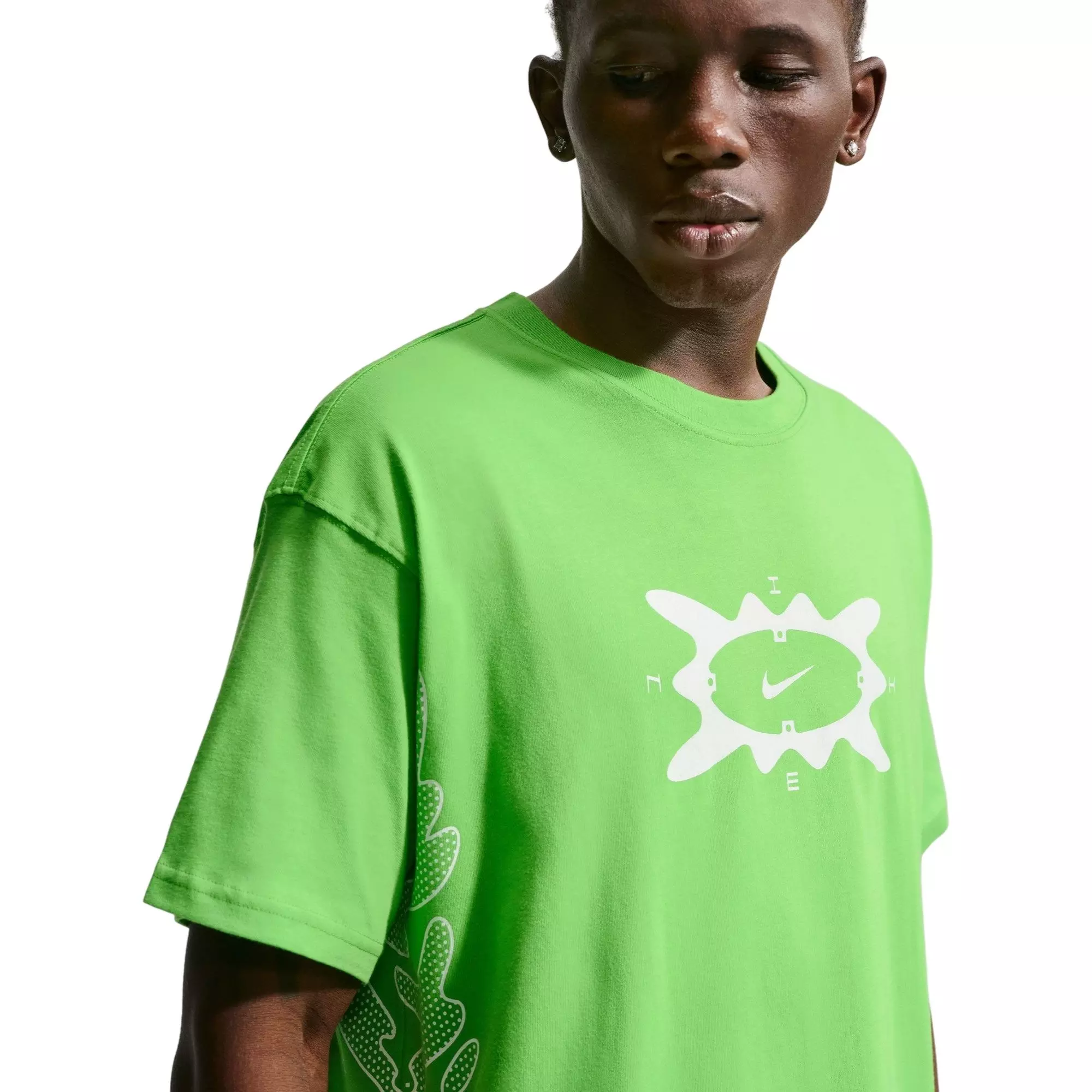 Nike Men's Sportswear Tee-Green - GREEN