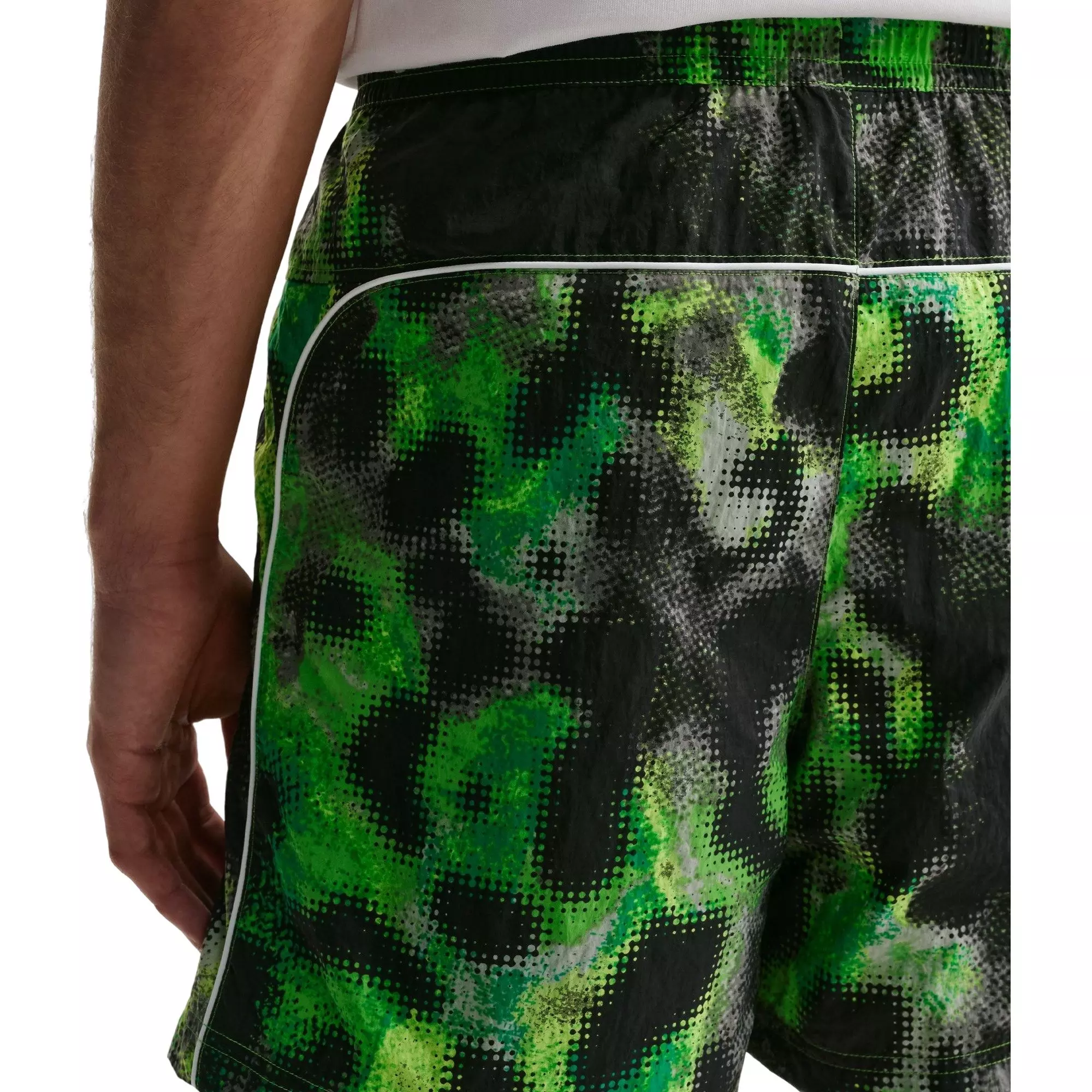 Nike Men's Air Woven Shorts - Green/Black - GREEN/BLACK