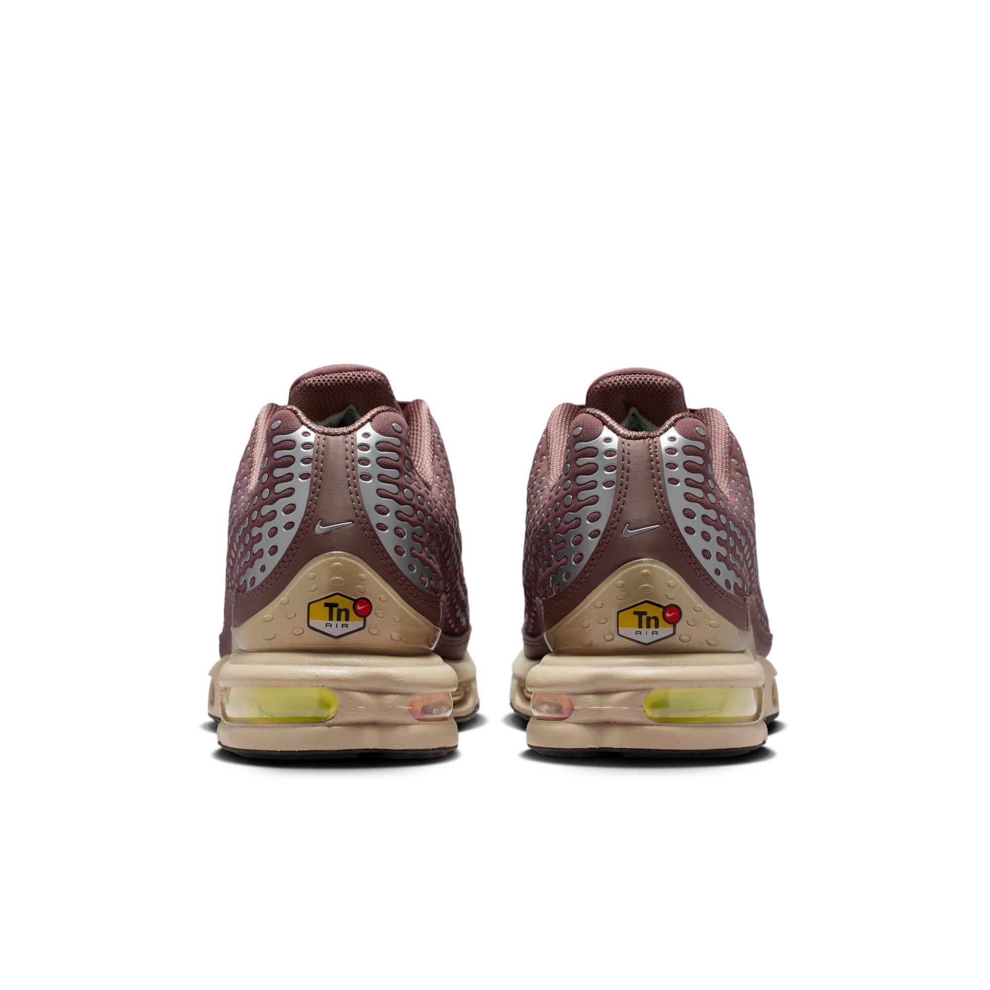 Nike Air Max Plus VII "Kylian Mbapp&eacute;" Men's Shoe - PLUM ECLIPSE/BARELY VOLT/METALLIC GOLD GRAIN/BLACK/MALT/METALLIC SILVER Thumbnail View 9