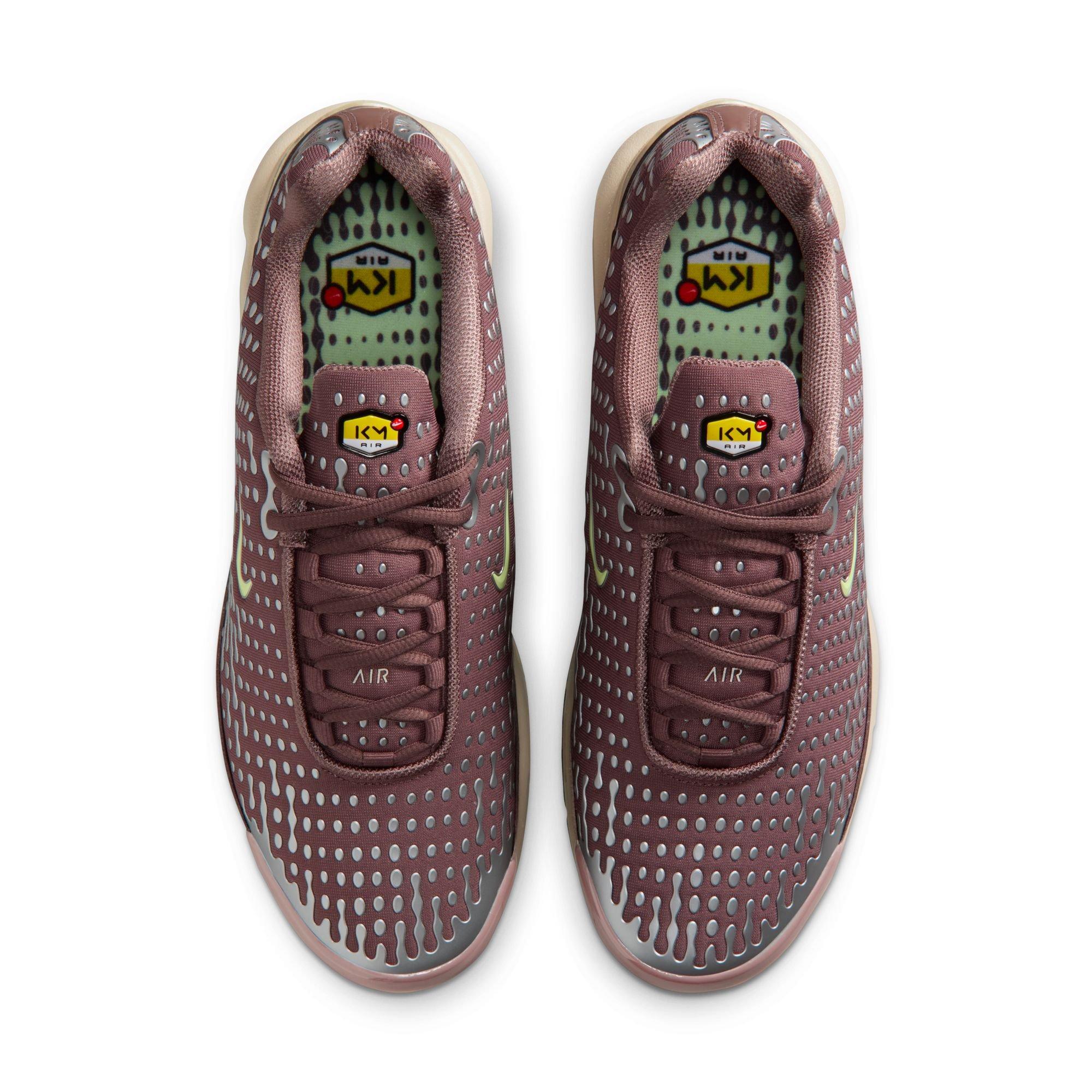 Nike Air Max Plus VII "Kylian Mbapp&eacute;" Men's Shoe - PLUM ECLIPSE/BARELY VOLT/METALLIC GOLD GRAIN/BLACK/MALT/METALLIC SILVER Thumbnail View 10