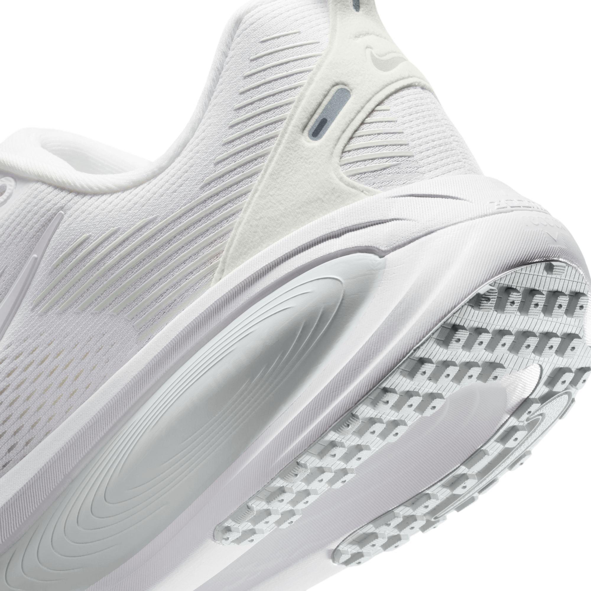 Nike Vomero 18 "White/Photon Dust/Summit White' Men's Road Running Shoe - WHITE Thumbnail View 10