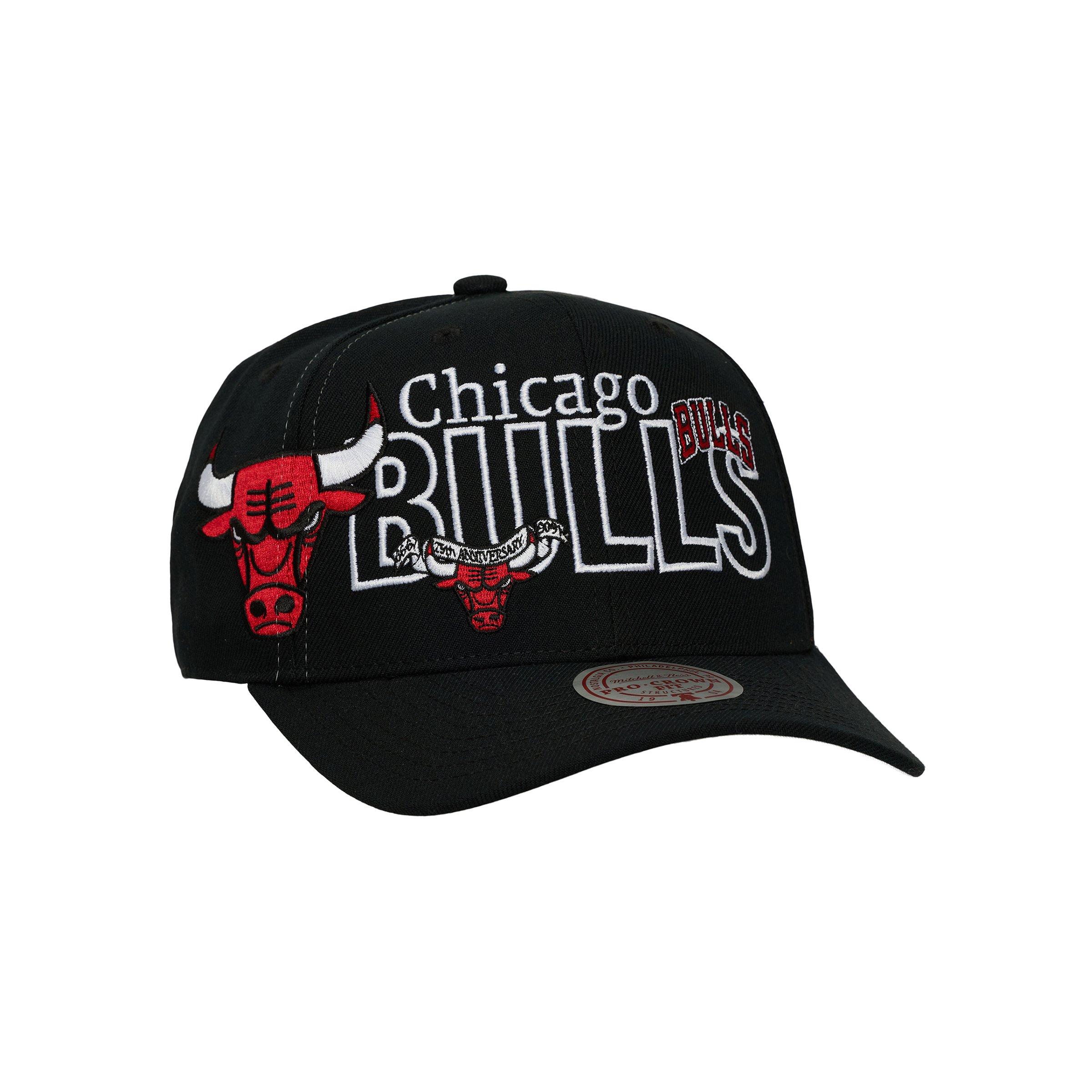 Mitchell &amp; Ness Chicago Bulls Mash Up Black Snapback Hat