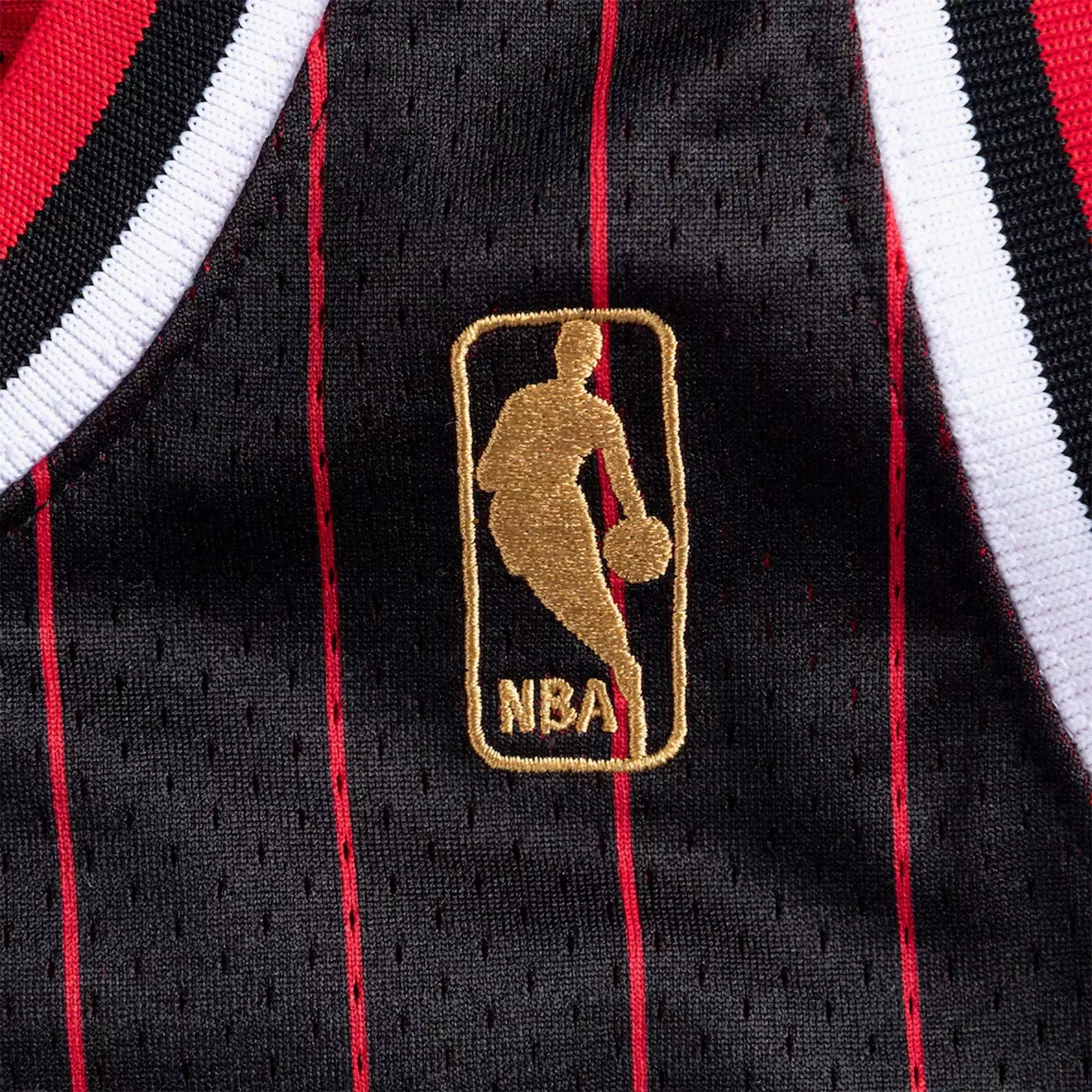 Mitchell & Ness Chicago Bulls Michael Jordan Authentic 1996 Jersey - Black - BLACK/RED