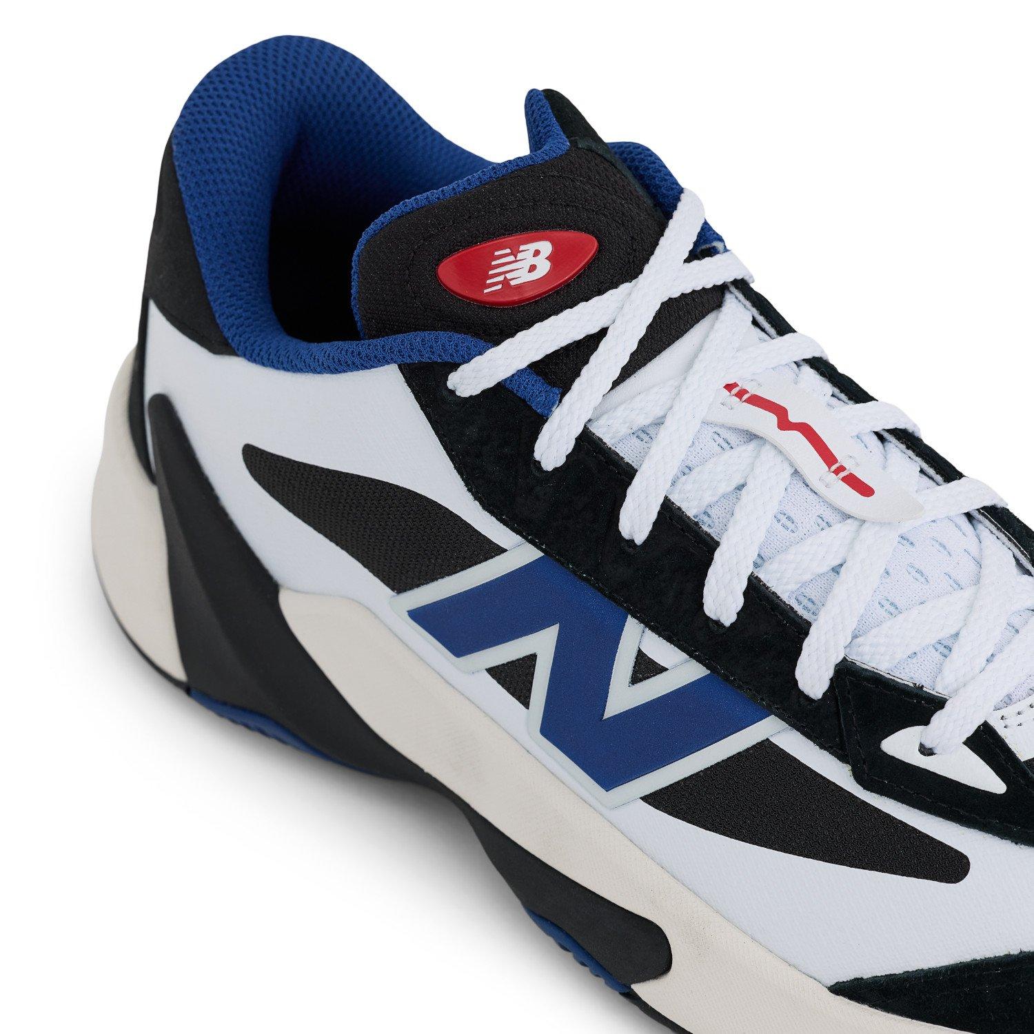 New Balance P350 Men's Performance Basketball Shoe | Hibbett