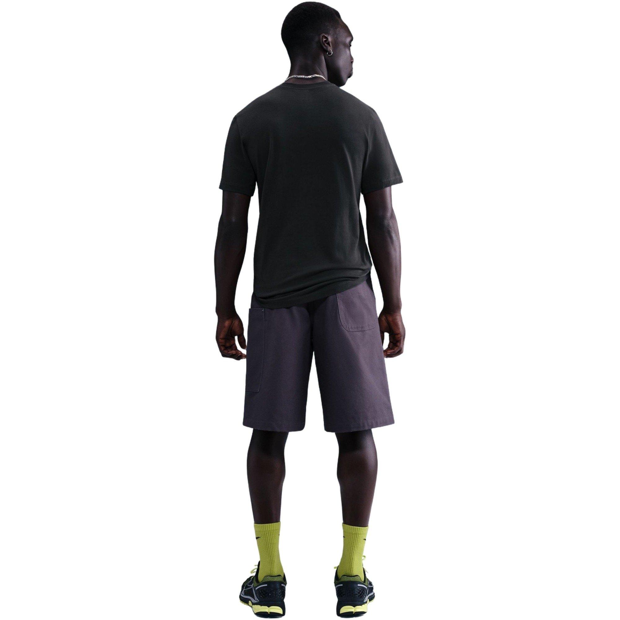 Nike Men's Sportswear Victory Statue Tee - BLACK Thumbnail View 2