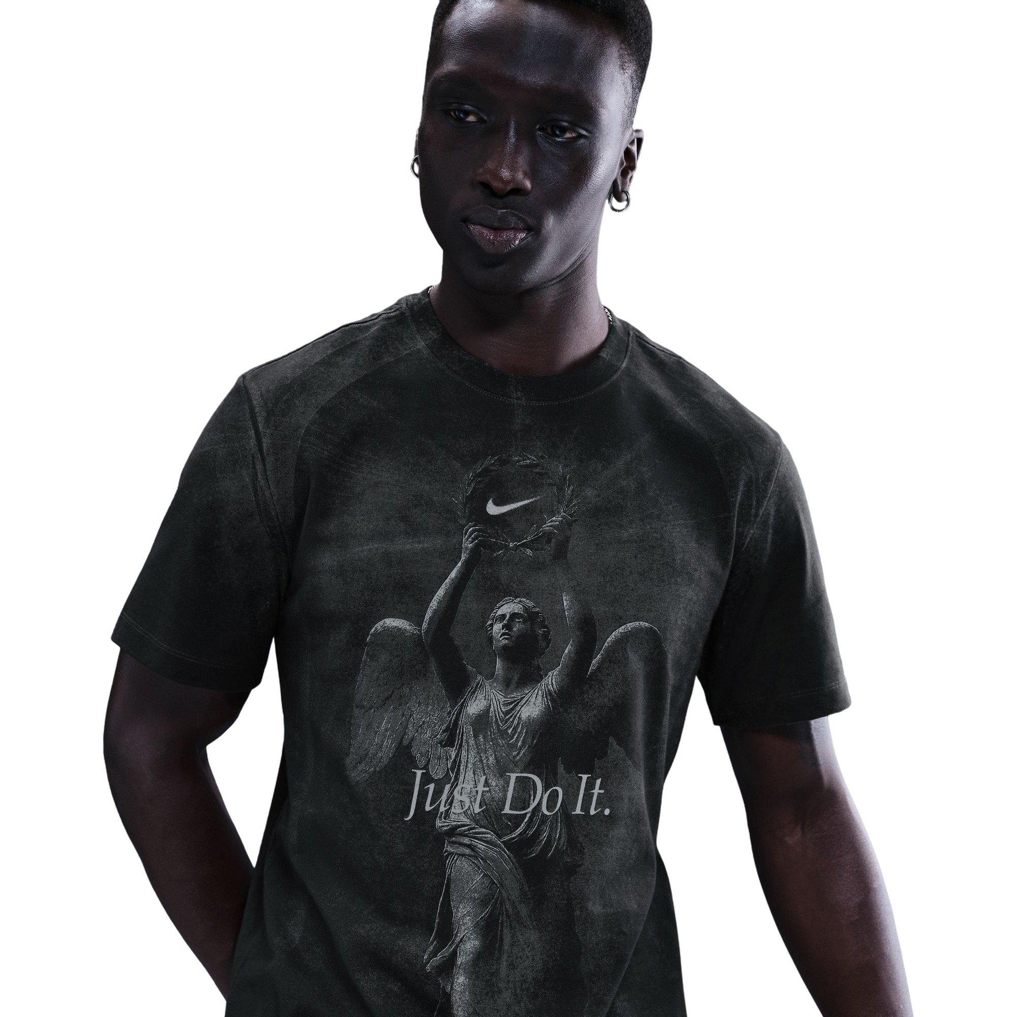 Nike Men's Sportswear Victory Statue Tee - BLACK Thumbnail View 3