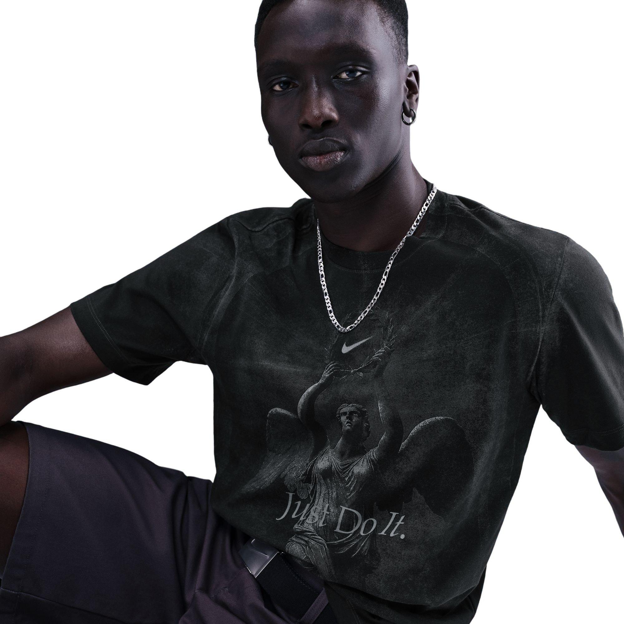 Nike Men's Sportswear Victory Statue Tee - BLACK Thumbnail View 5