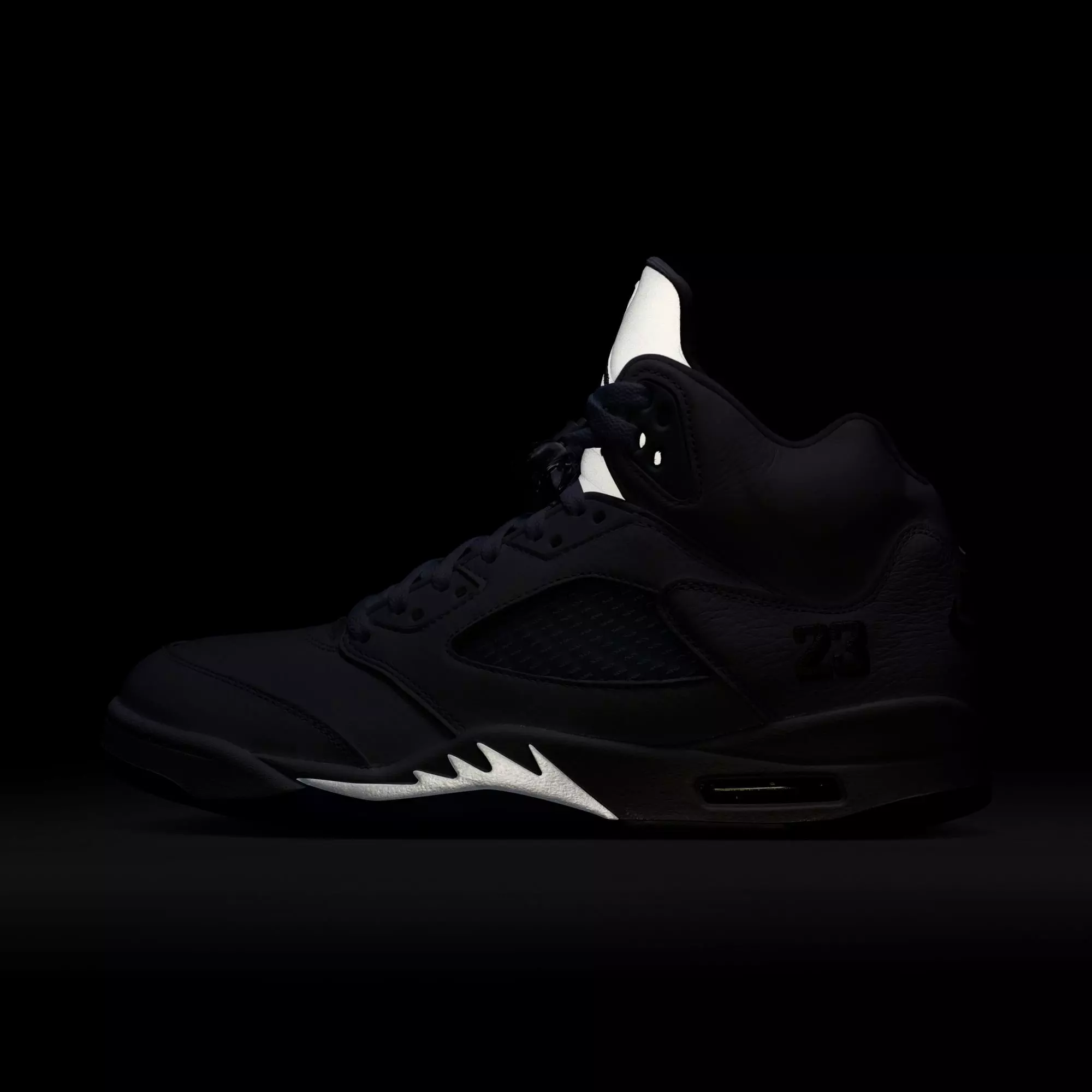 Jordan 5 Retro &ldquo;White Metallic&rdquo; Men's Shoe - WHITE/BLACK/METALLIC SILVER