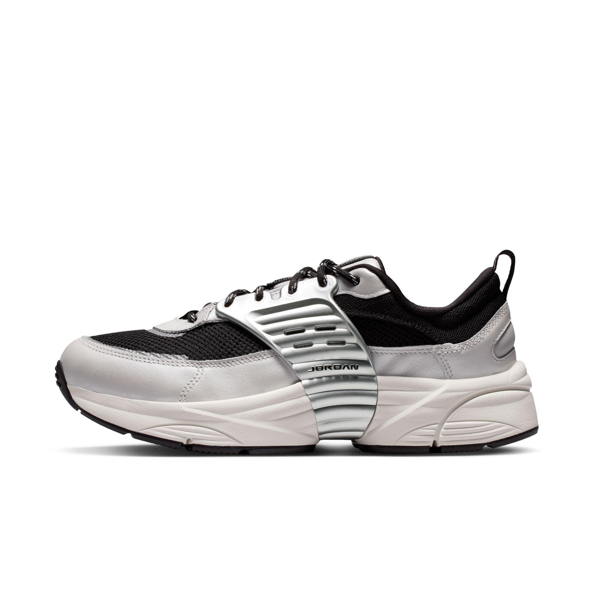 Jordan Trunner O/S "Photon Dust/White/Black/Sail" Men's Shoe - WHITE/BLACK/SILVER Thumbnail View 3