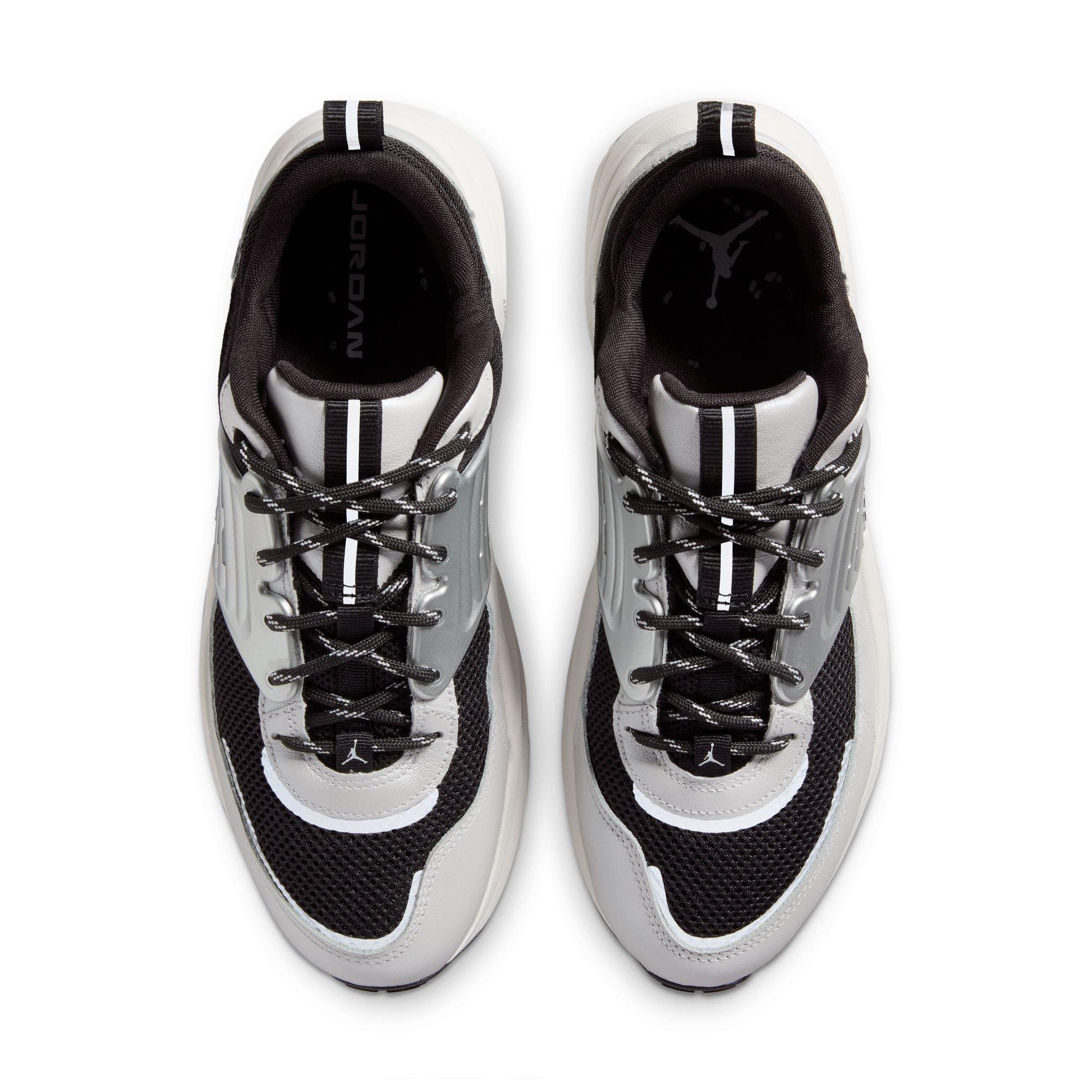 Jordan Trunner O/S "Photon Dust/White/Black/Sail" Men's Shoe - WHITE/BLACK/SILVER Thumbnail View 6