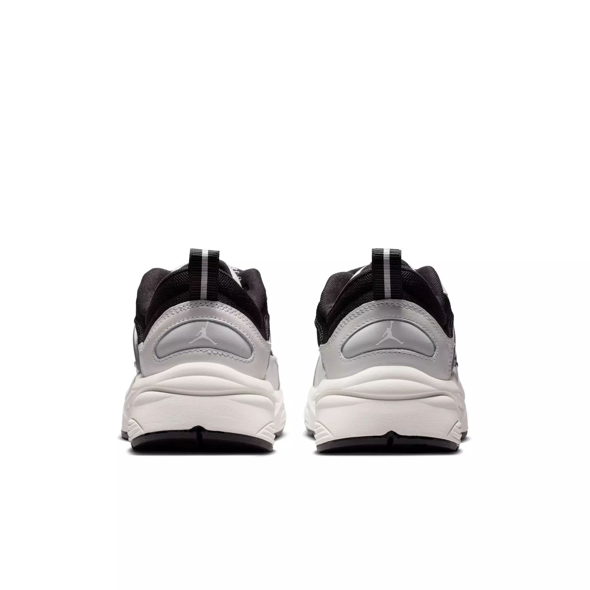 Jordan Trunner O/S "Photon Dust/White/Black/Sail" Men's Shoe - WHITE/BLACK/SILVER