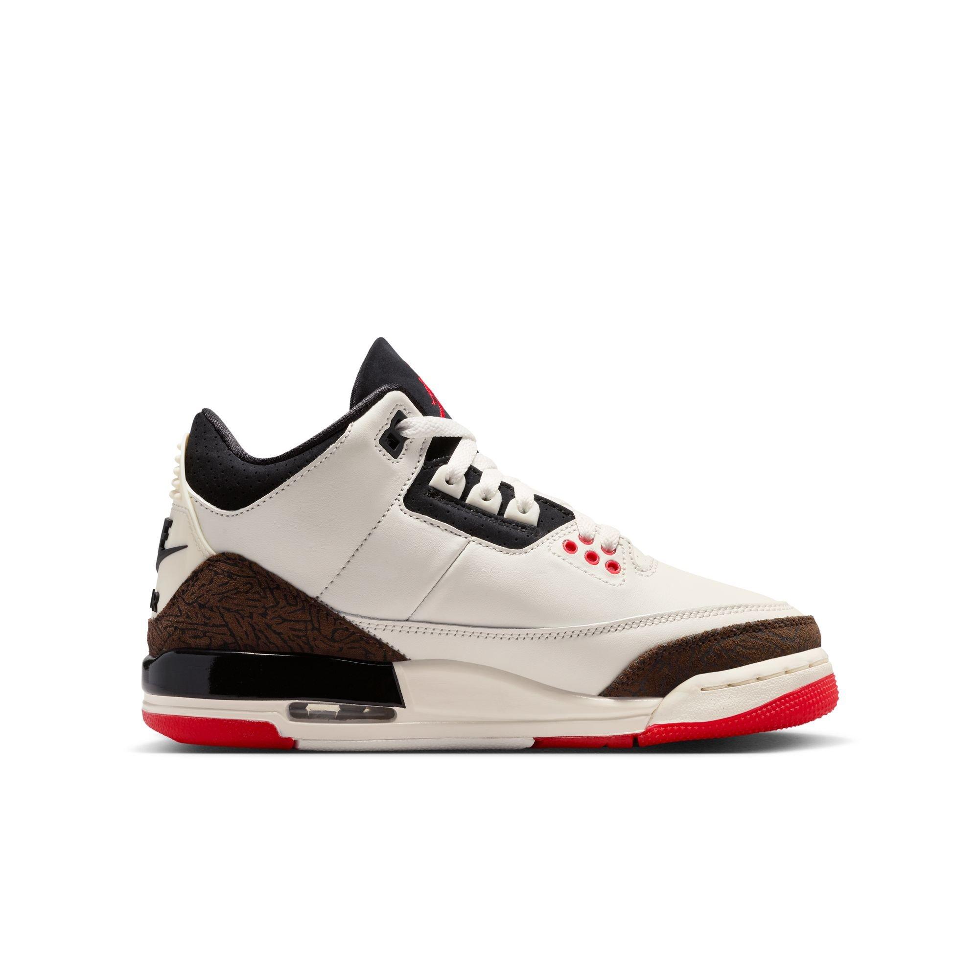 Jordan 3 Retro "World's Best Dad" Grade School Kids' Shoe - SAIL/BLACK/UNIVERSITY RED/PALE IVORY Thumbnail View 3