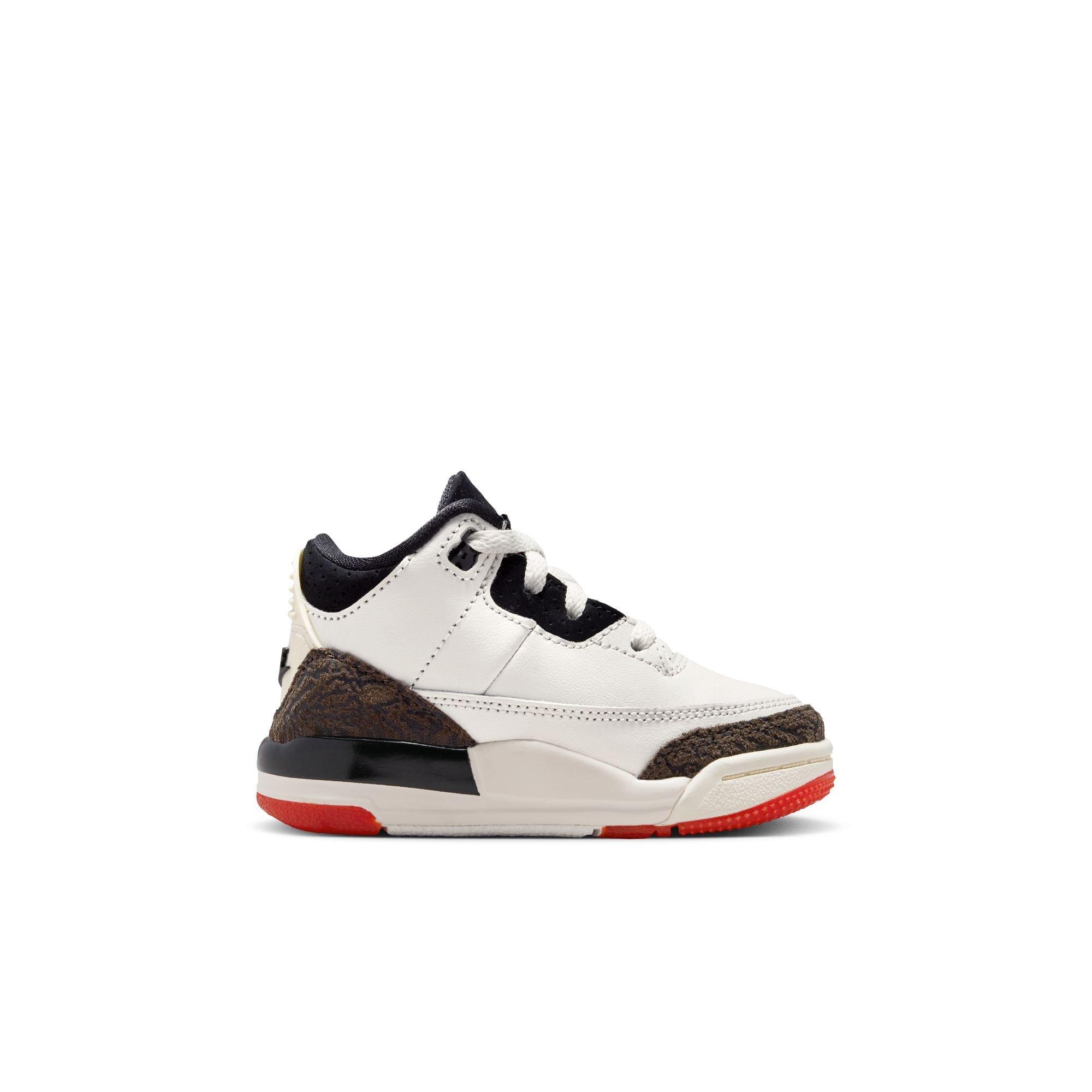 Jordan 3 Retro "World's Best Dad" Toddler Kids' Shoe - SAIL/BLACK/UNIVERSITY RED/PALE IVORY Thumbnail View 3