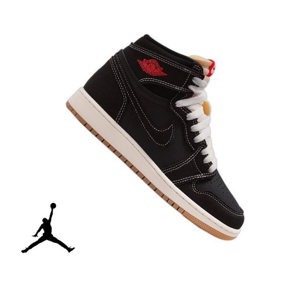 Jordan 1 Retro High OG "Flight Club" Grade School Kids' Shoe