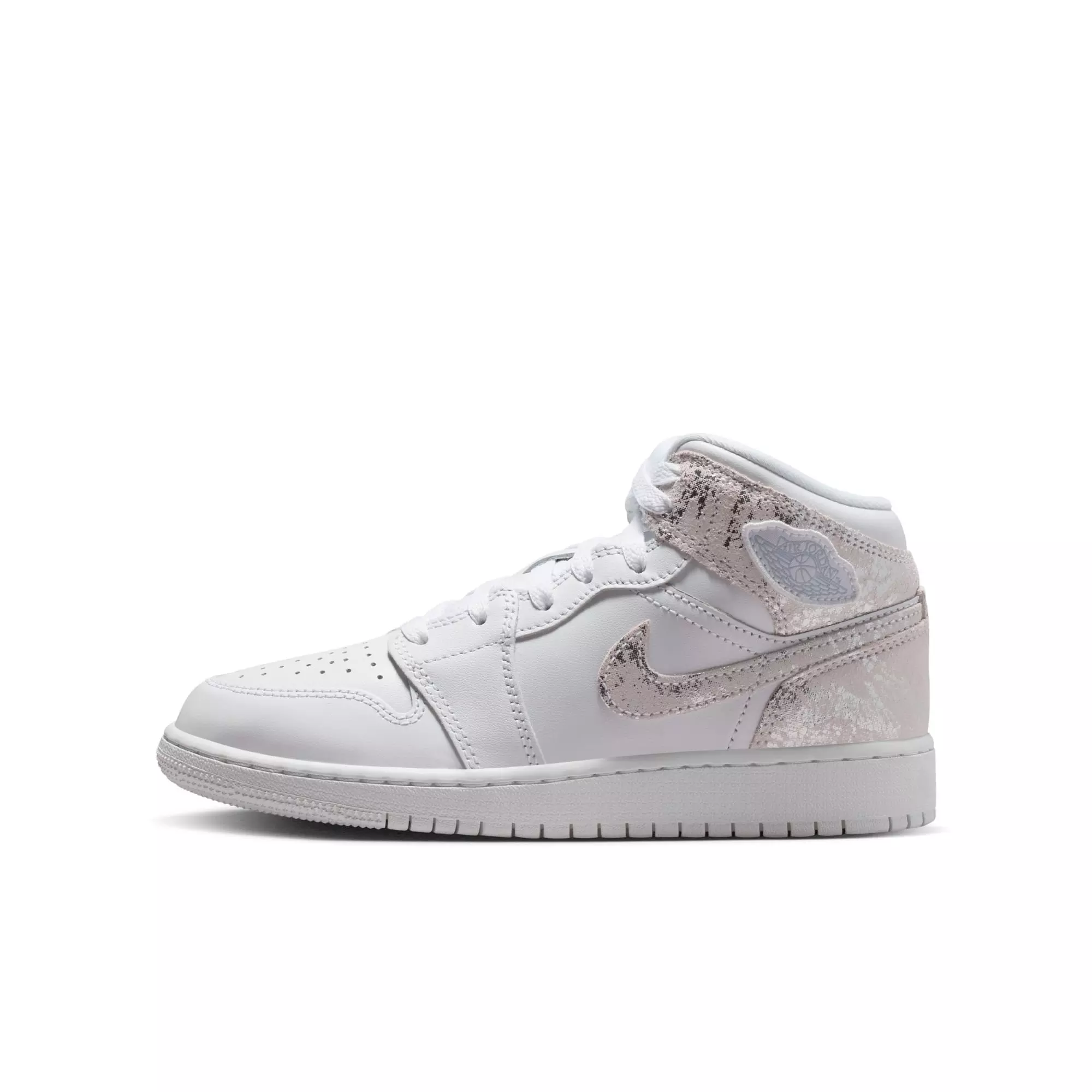 Jordan 1 Mid SE "White/Field Silver" Grade School Boys' Shoe - WHITE/SILVER