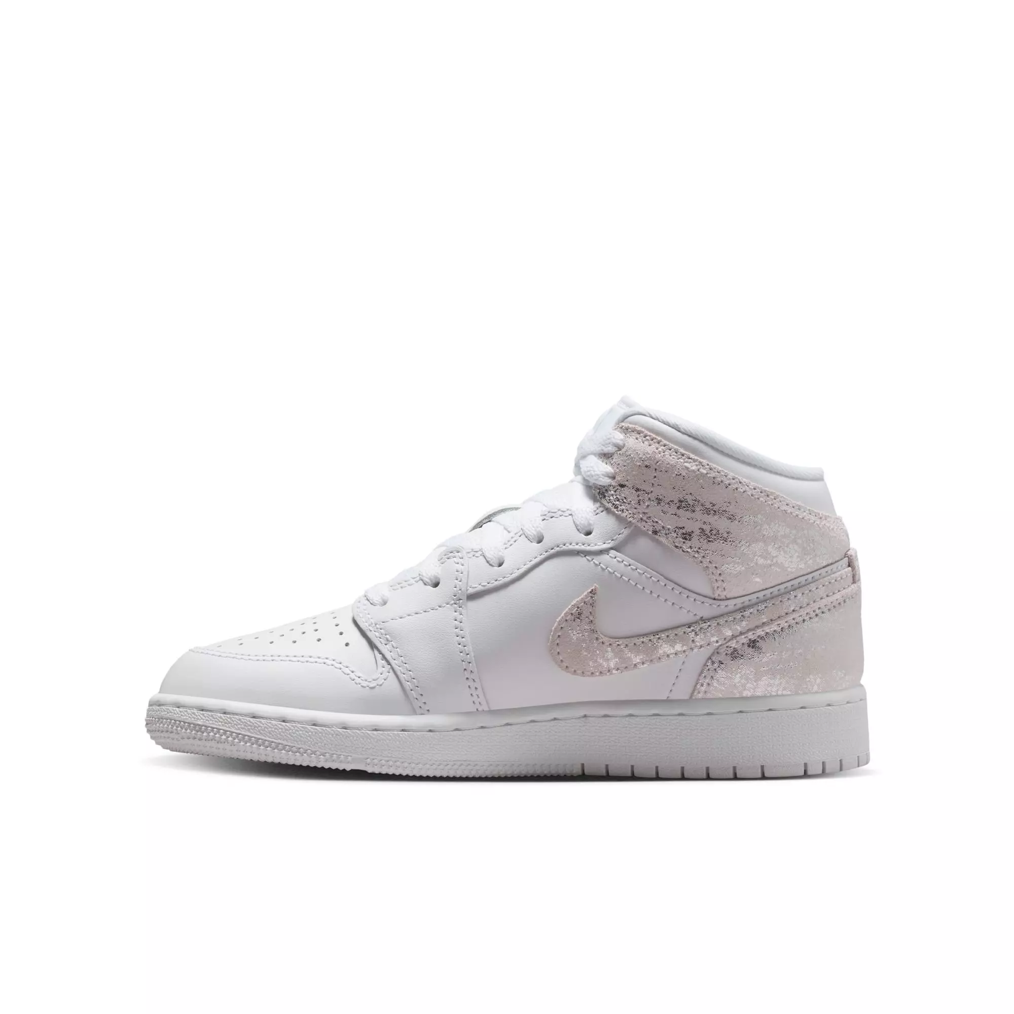 Jordan 1 Mid SE "White/Field Silver" Grade School Boys' Shoe - WHITE/SILVER